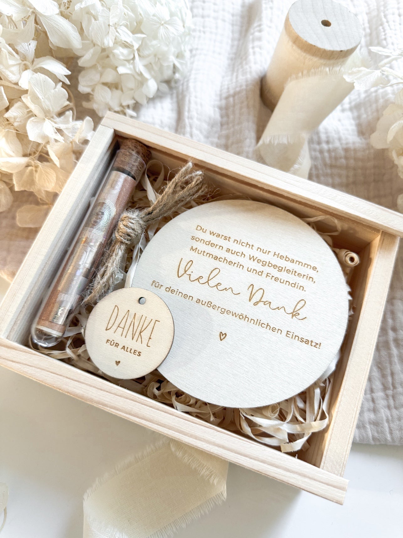 Personalisiertes Abschiedsgeschenk für Hebamme aus Holz