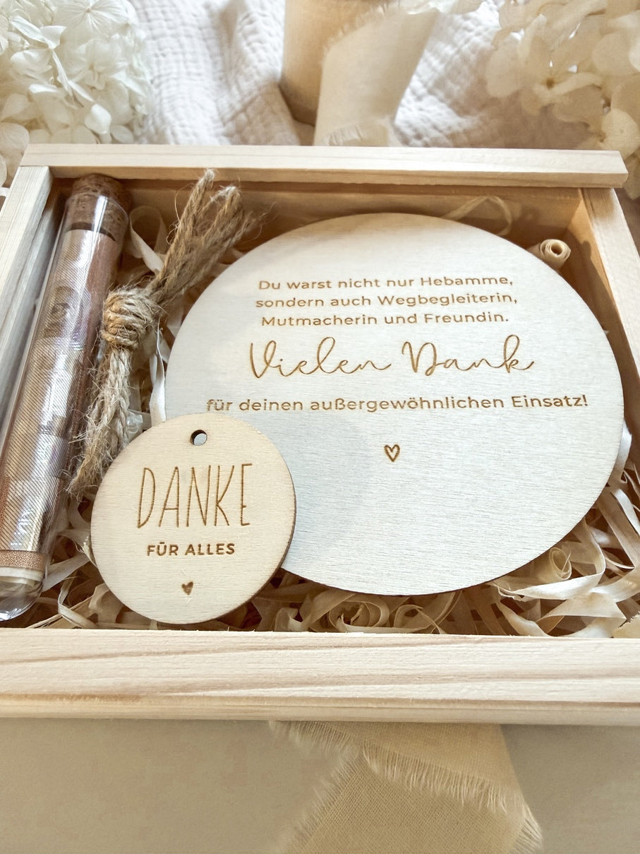 Personalisiertes Abschiedsgeschenk für Hebamme aus Holz