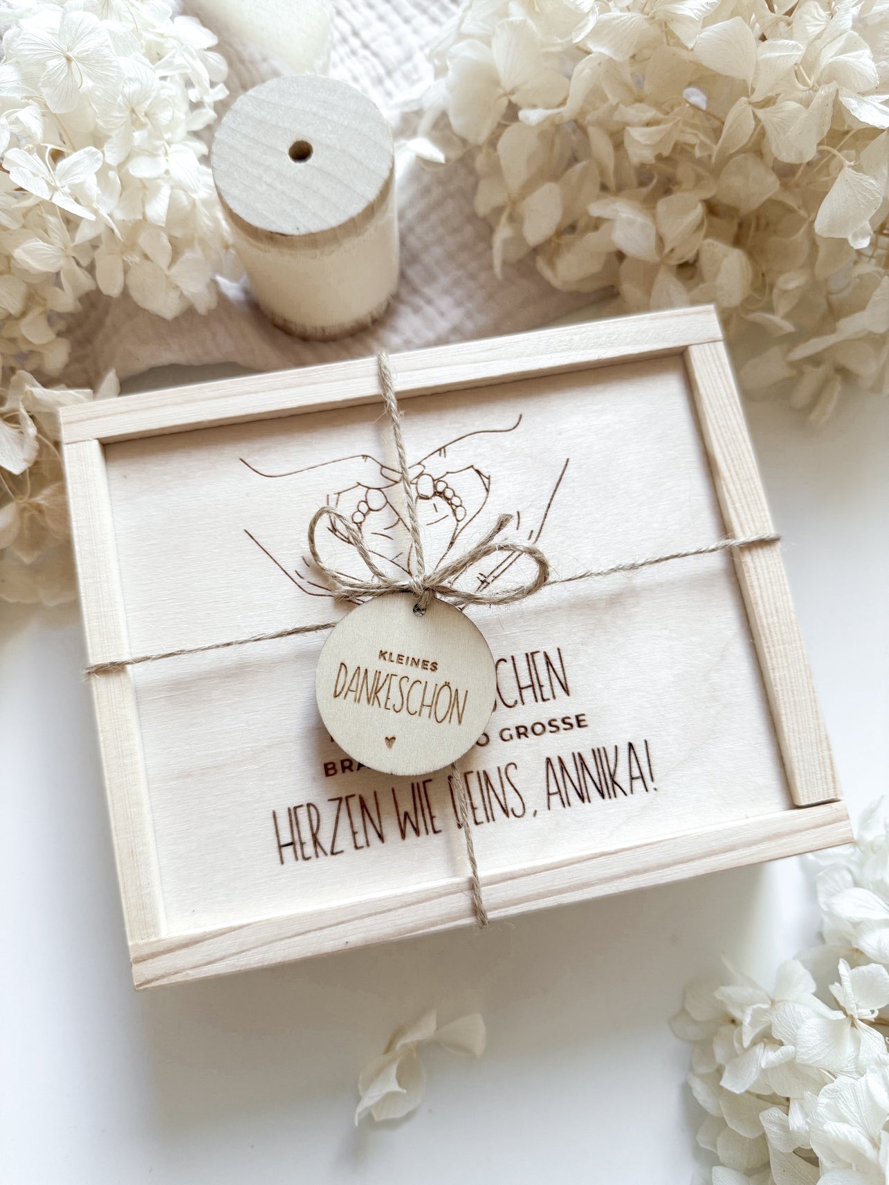 Personalisiertes Abschiedsgeschenk für Hebamme aus Holz