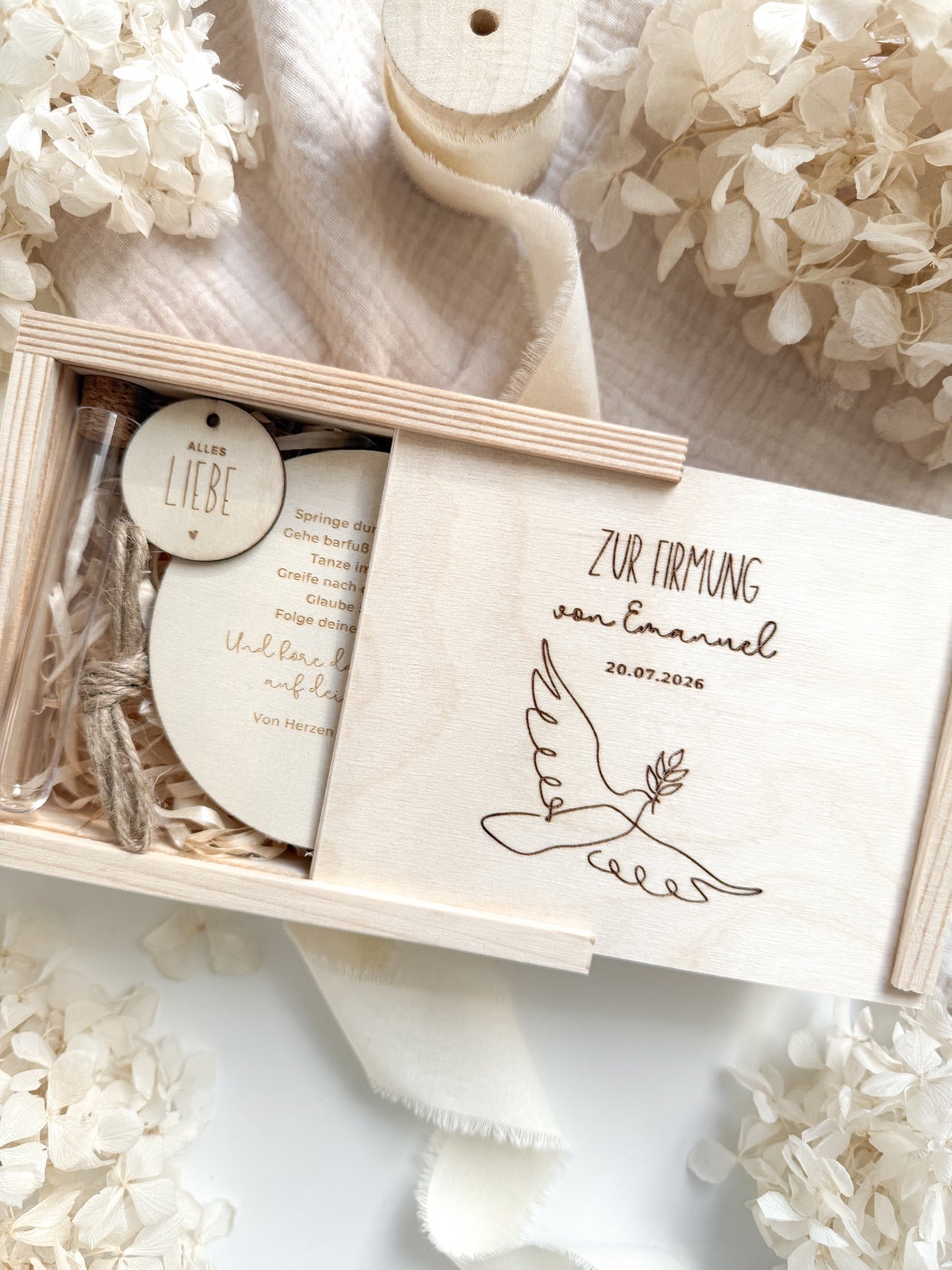 Personalisiertes Geldgeschenk aus Holz zur Firmung | Taube
