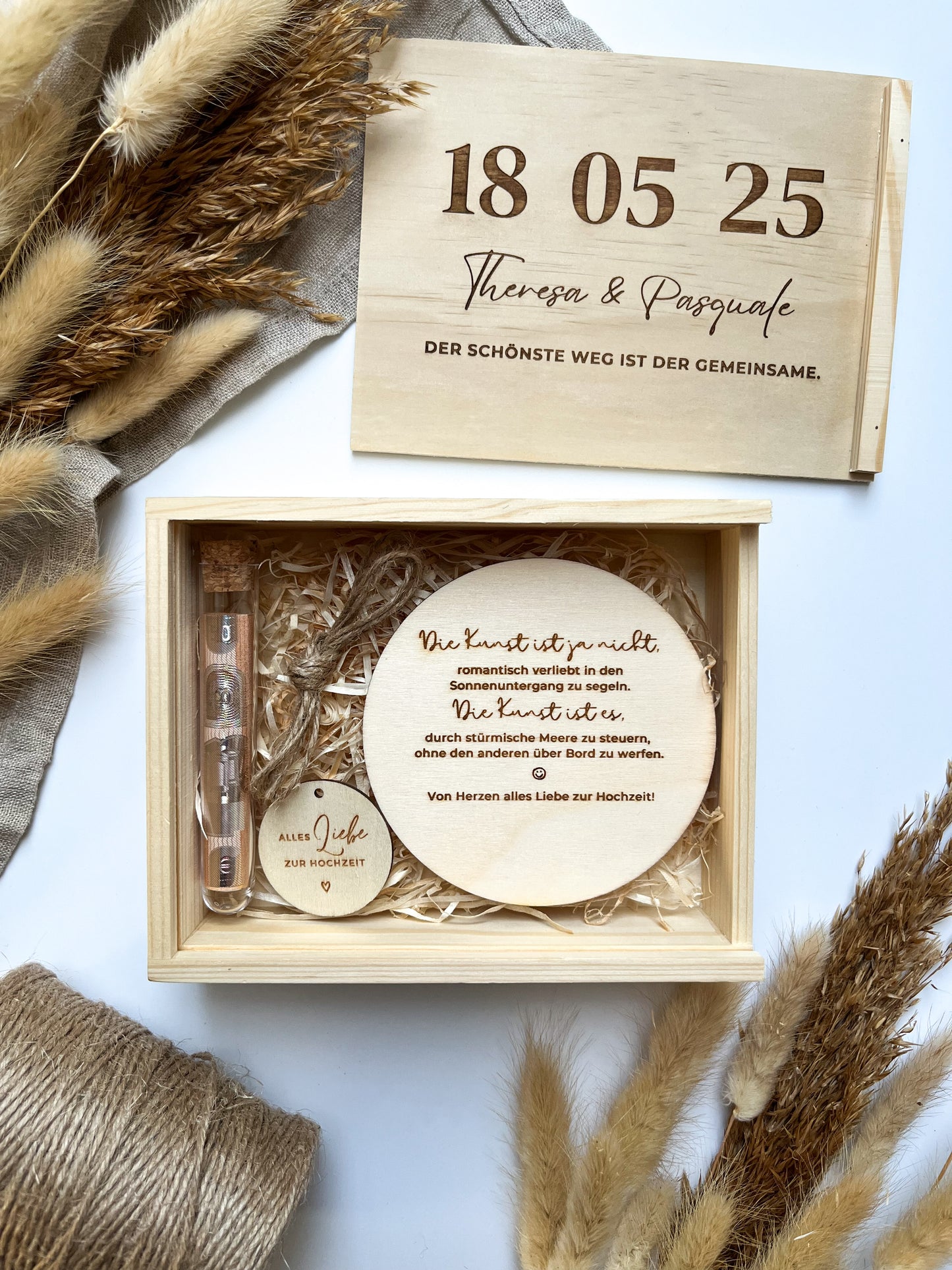 Personalisiertes Geldgeschenk aus Holz zur Hochzeit | Datum