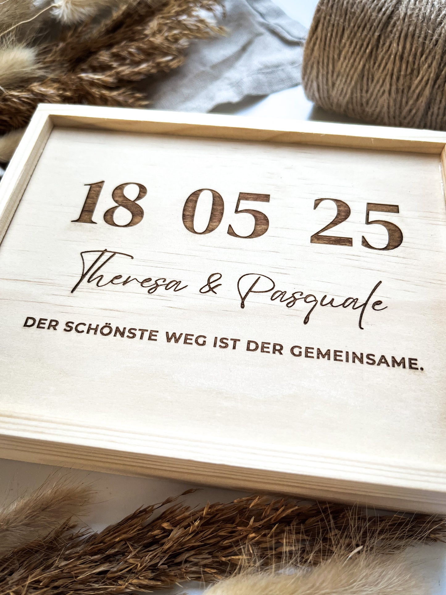 Personalisiertes Geldgeschenk aus Holz zur Hochzeit | Datum