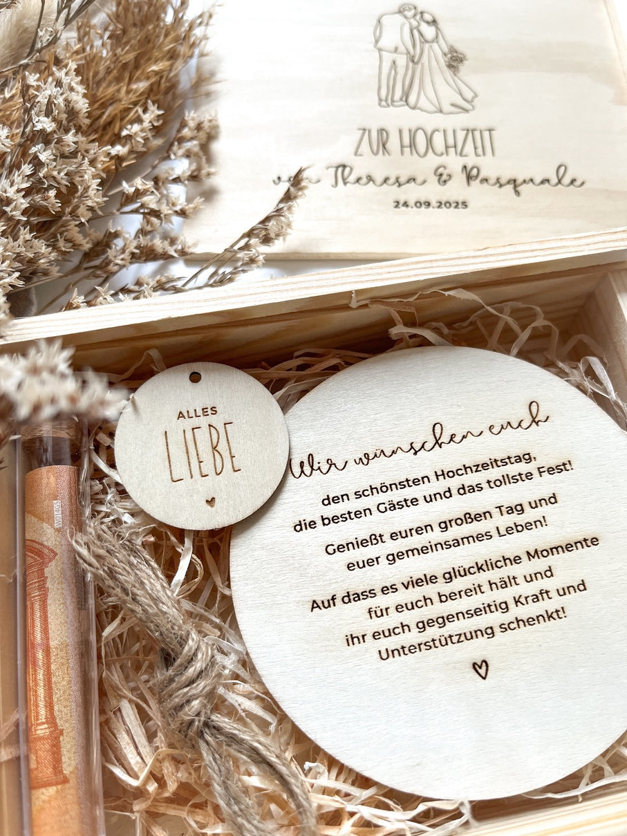 Personalisiertes Geldgeschenk aus Holz zur Hochzeit | Hochzeitspaar Kuss