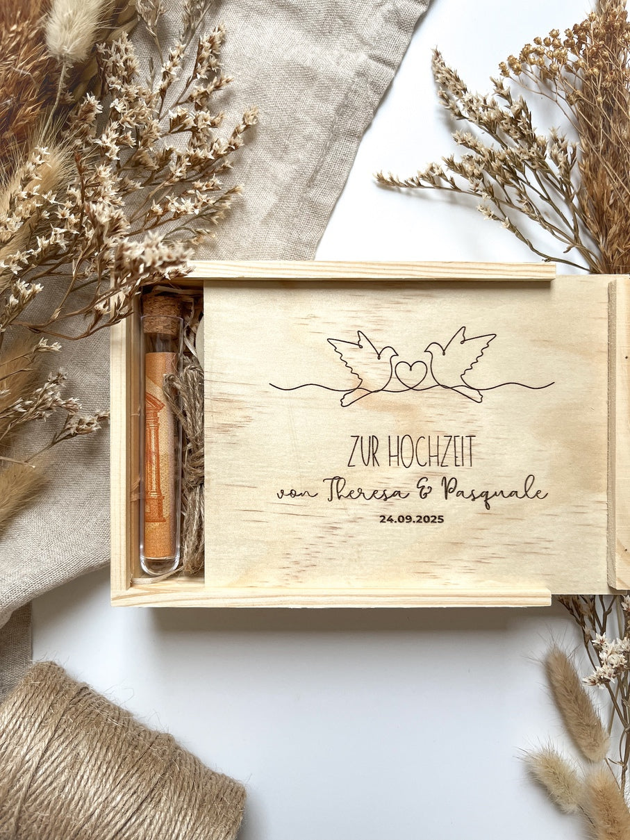 Personalisiertes Geldgeschenk aus Holz zur Hochzeit | Tauben