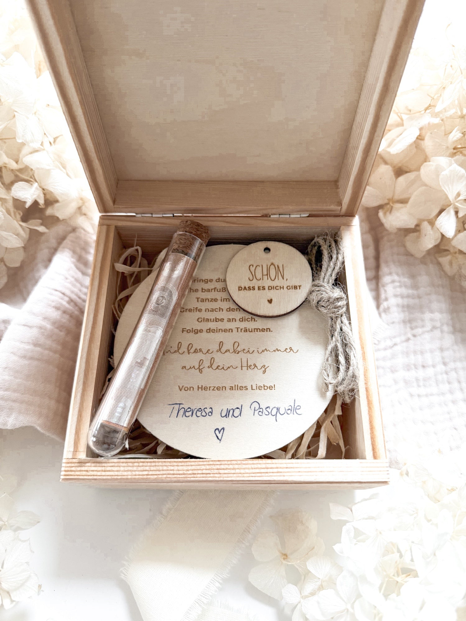 Personalisiertes Geldgeschenk aus Holz zur Konfirmation | Taube