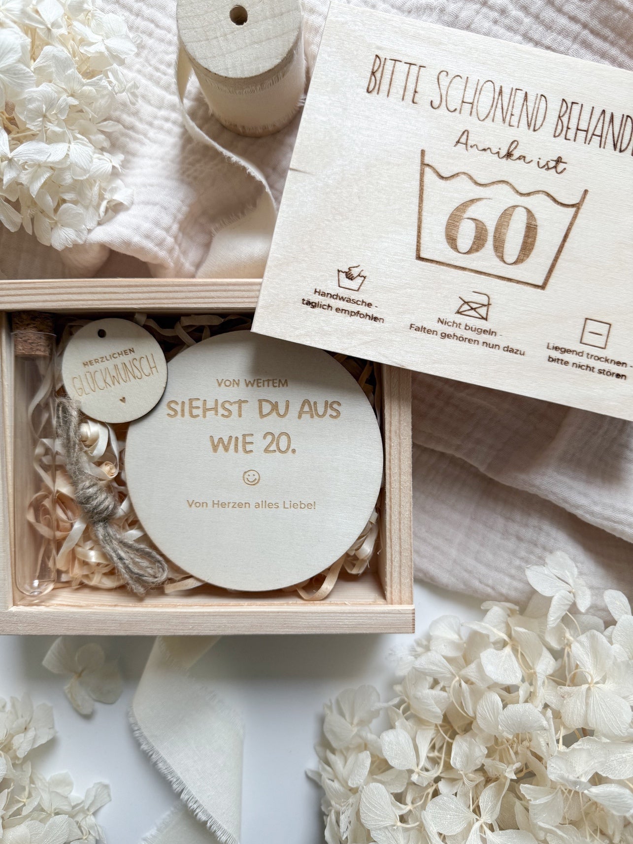 Personalisiertes Geldgeschenk zum 60. Geburtstag aus Holz