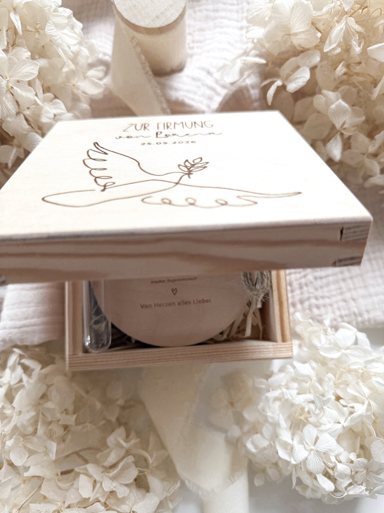 Personalisiertes Geldgeschenk aus Holz zur Firmung | Taube