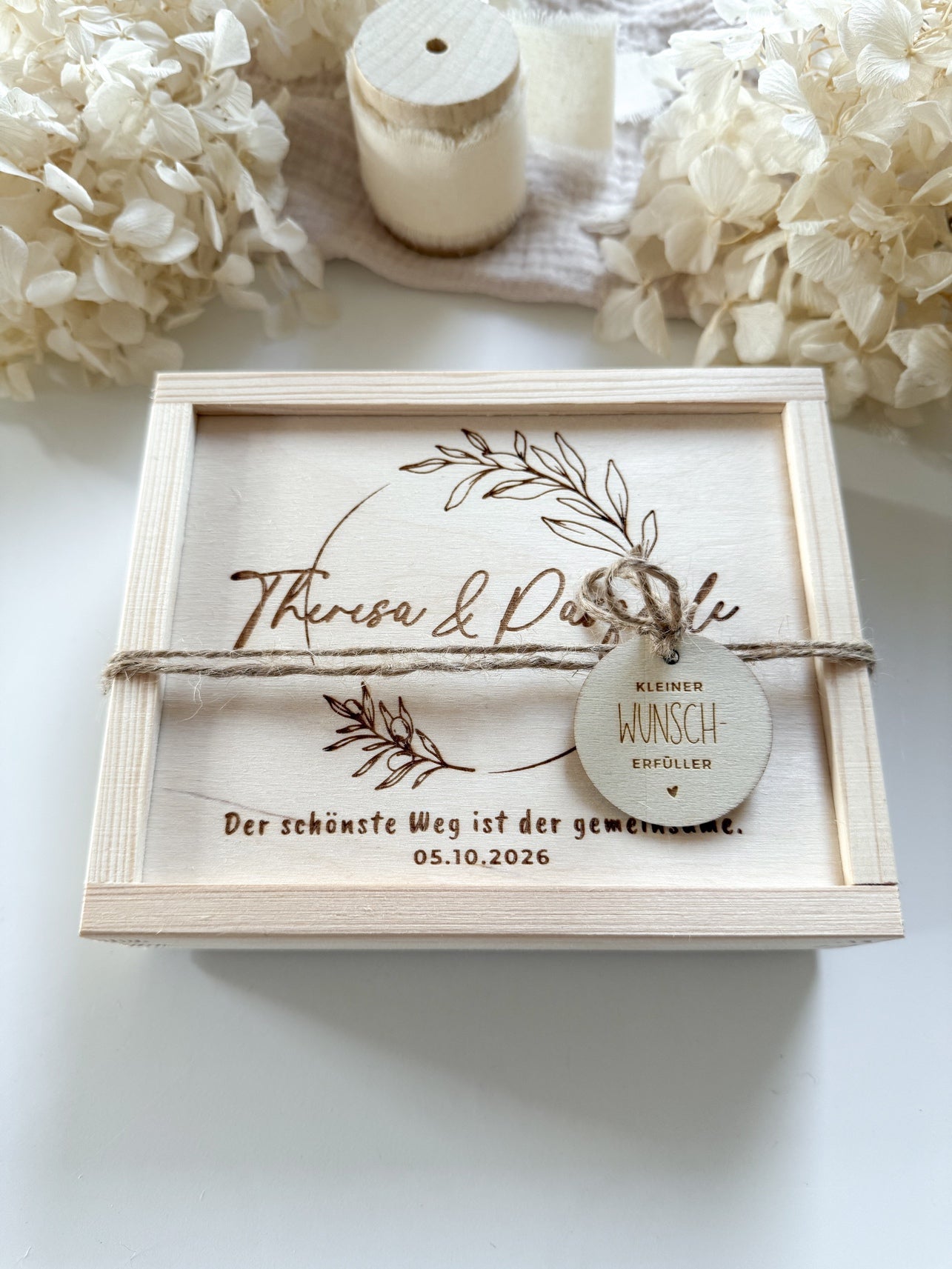 Personalisiertes Geldgeschenk aus Holz zur Hochzeit | Olivenkranz