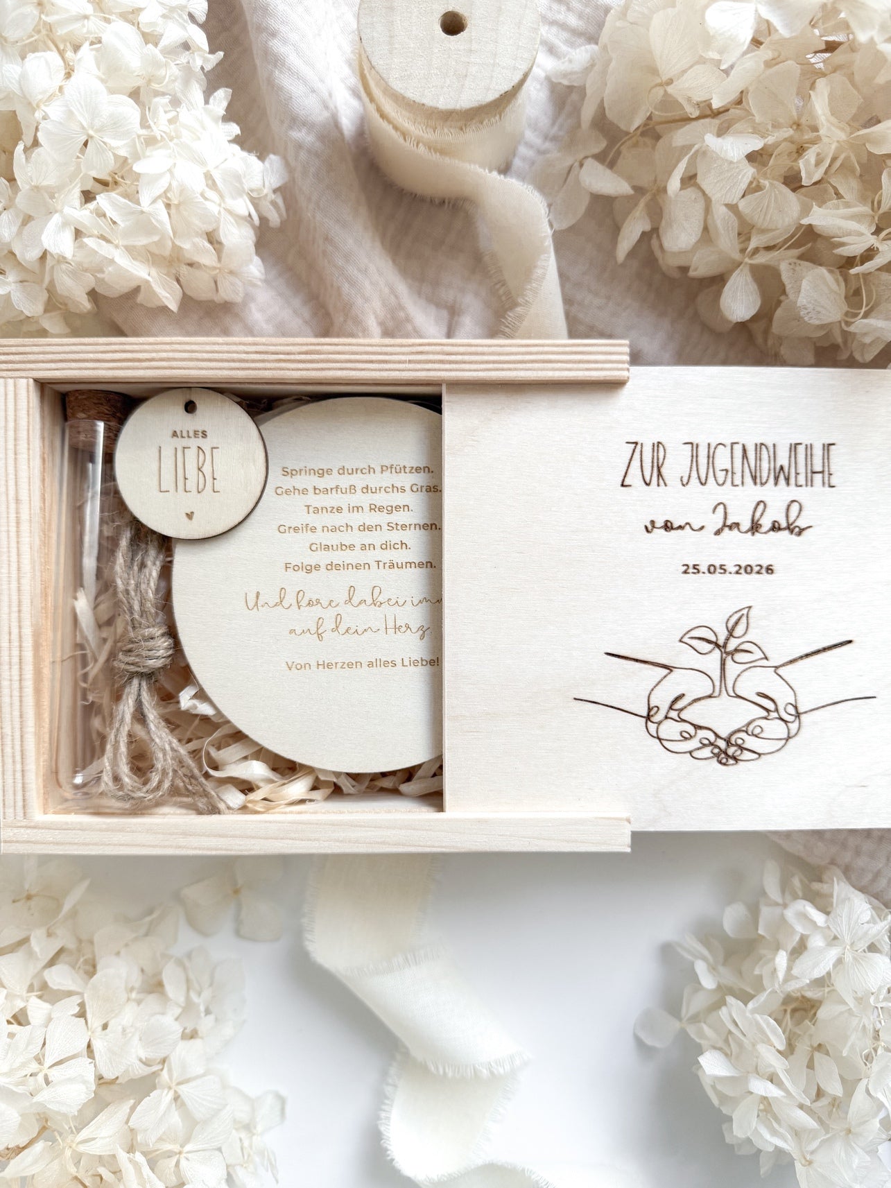 Personalisiertes Geldgeschenk aus Holz zur Jugendweihe | Pflanze