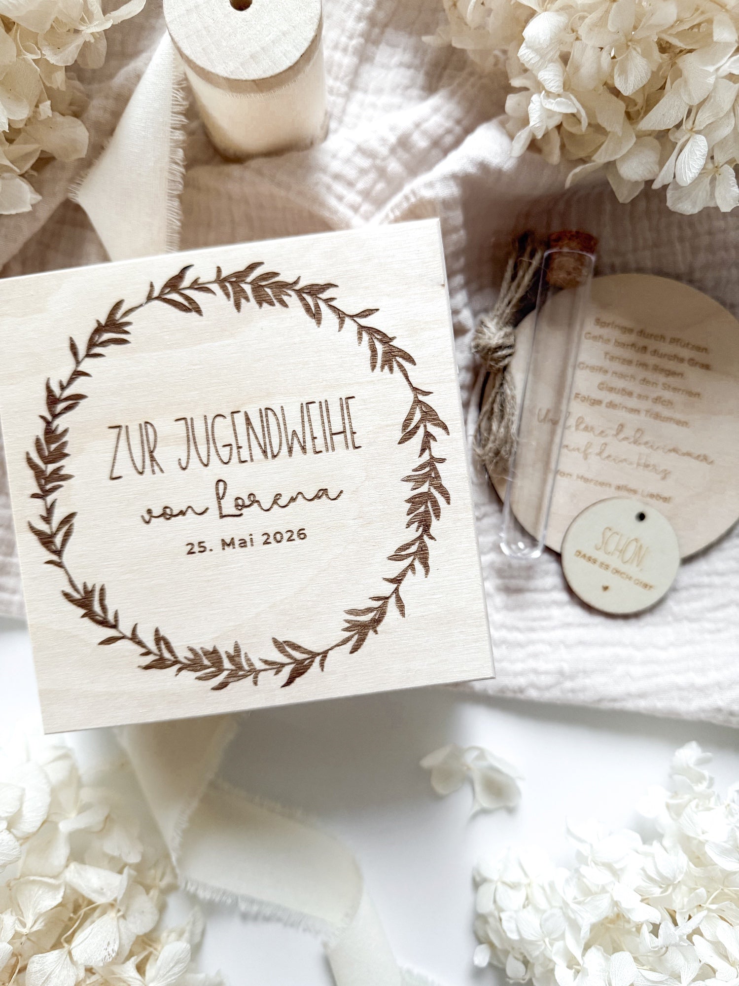 Personalisiertes Geldgeschenk aus Holz zur Jugendweihe | Kranz