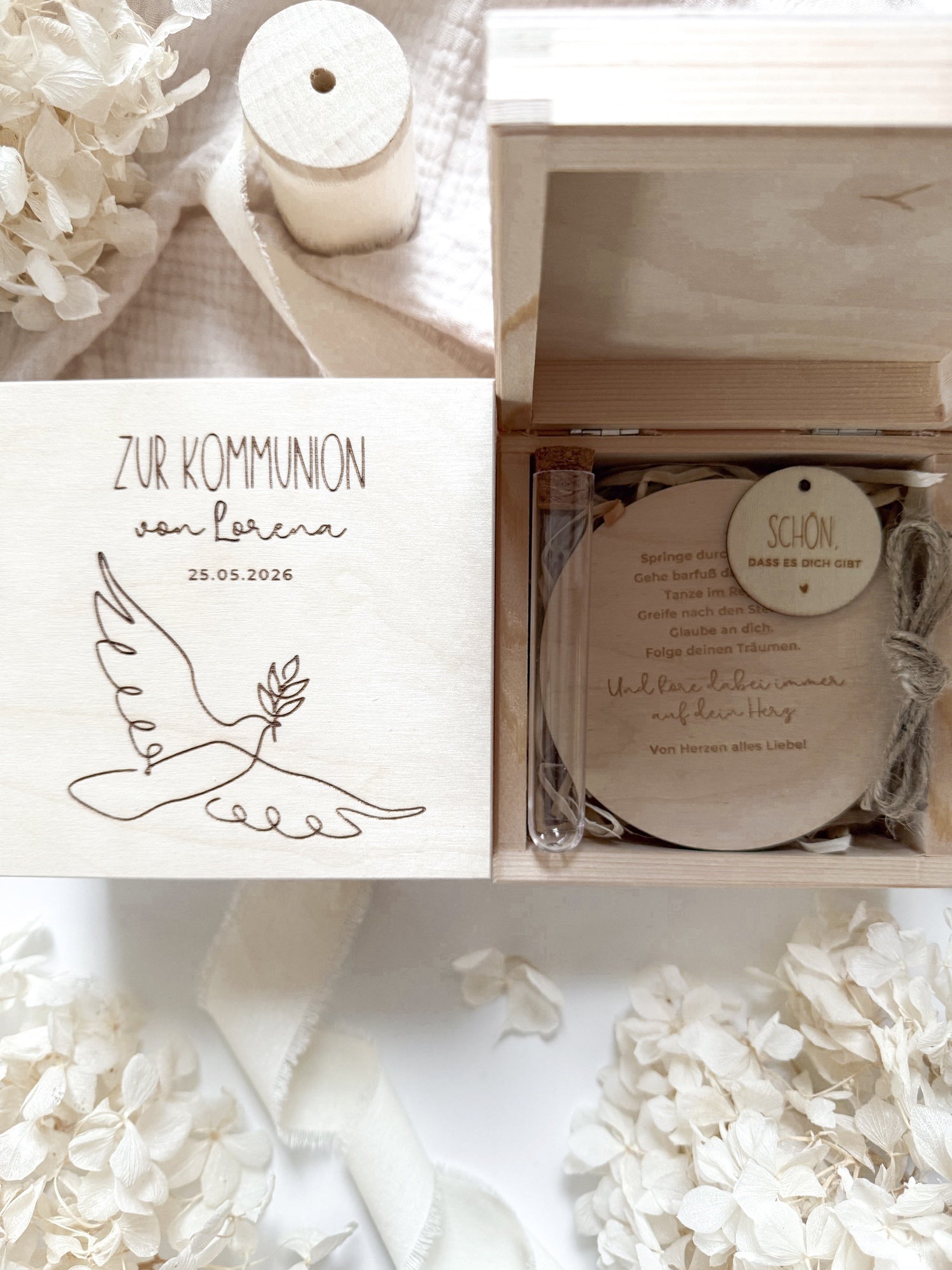 Personalisiertes Geldgeschenk aus Holz zur Kommunion | Taube