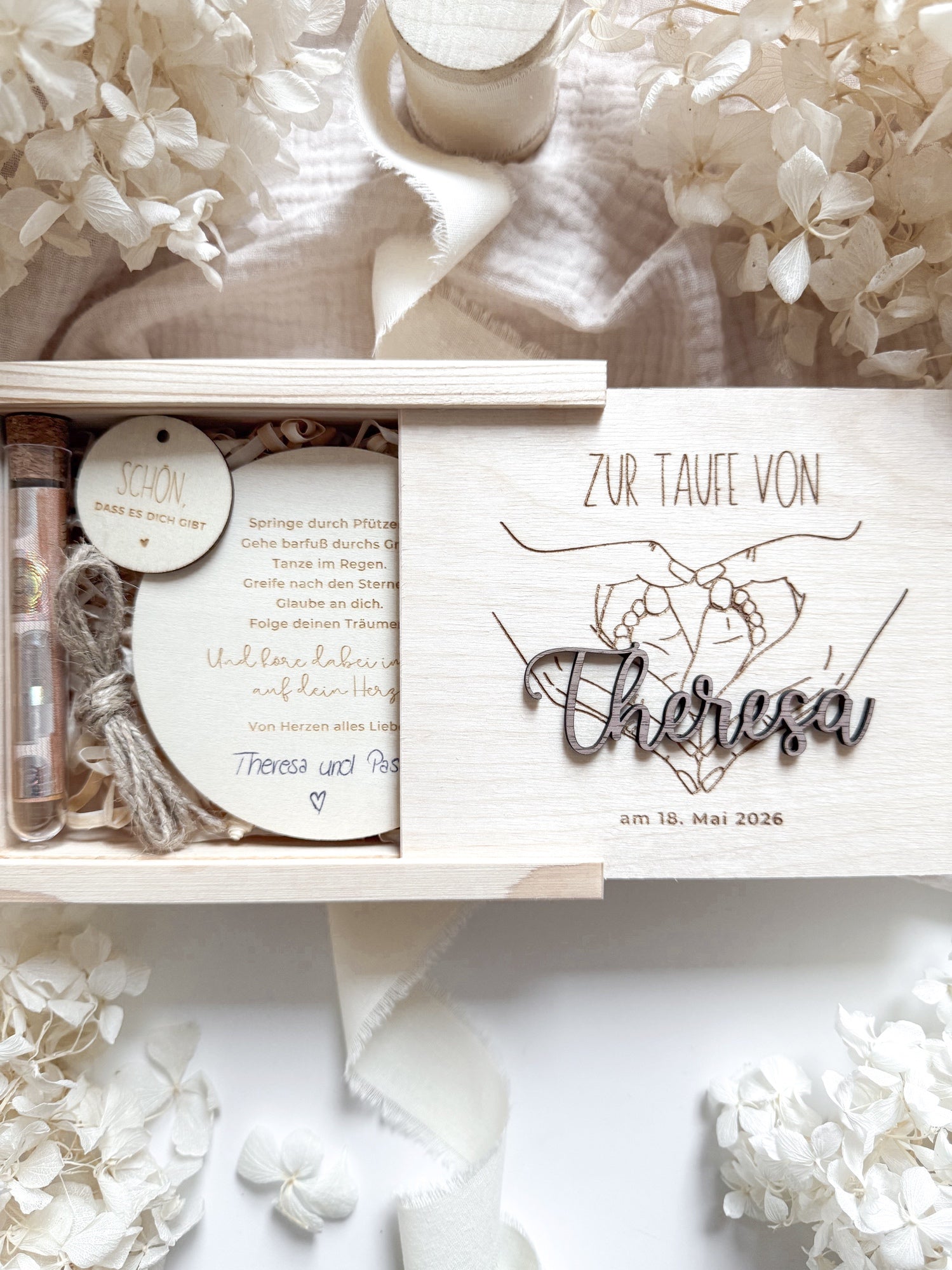 Personalisiertes Geldgeschenk aus Holz zur Taufe | mit 3D-Schriftzug