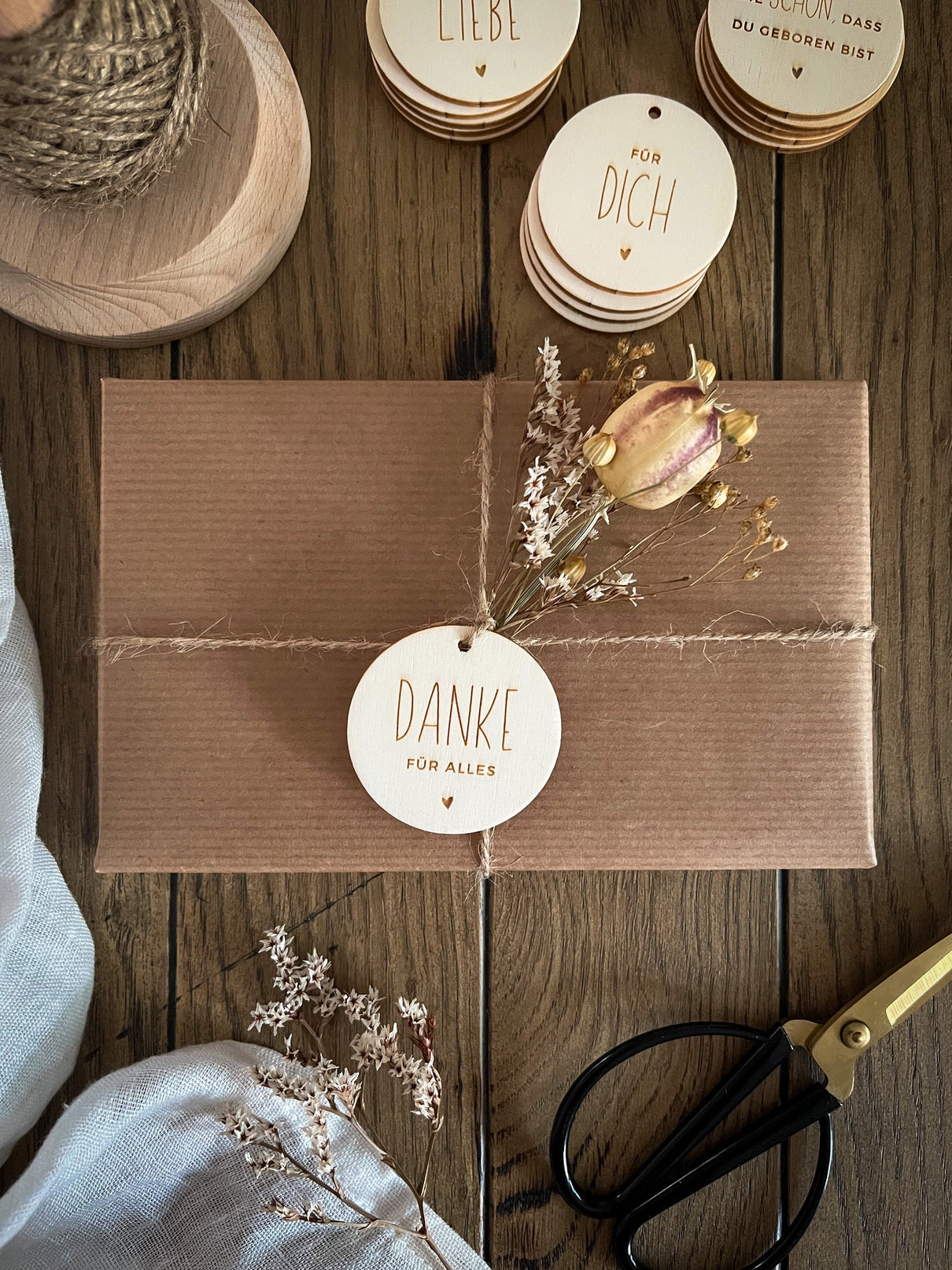 Gravierte Geschenkanhänger mit verschiedenen Motiven | 5er-Set