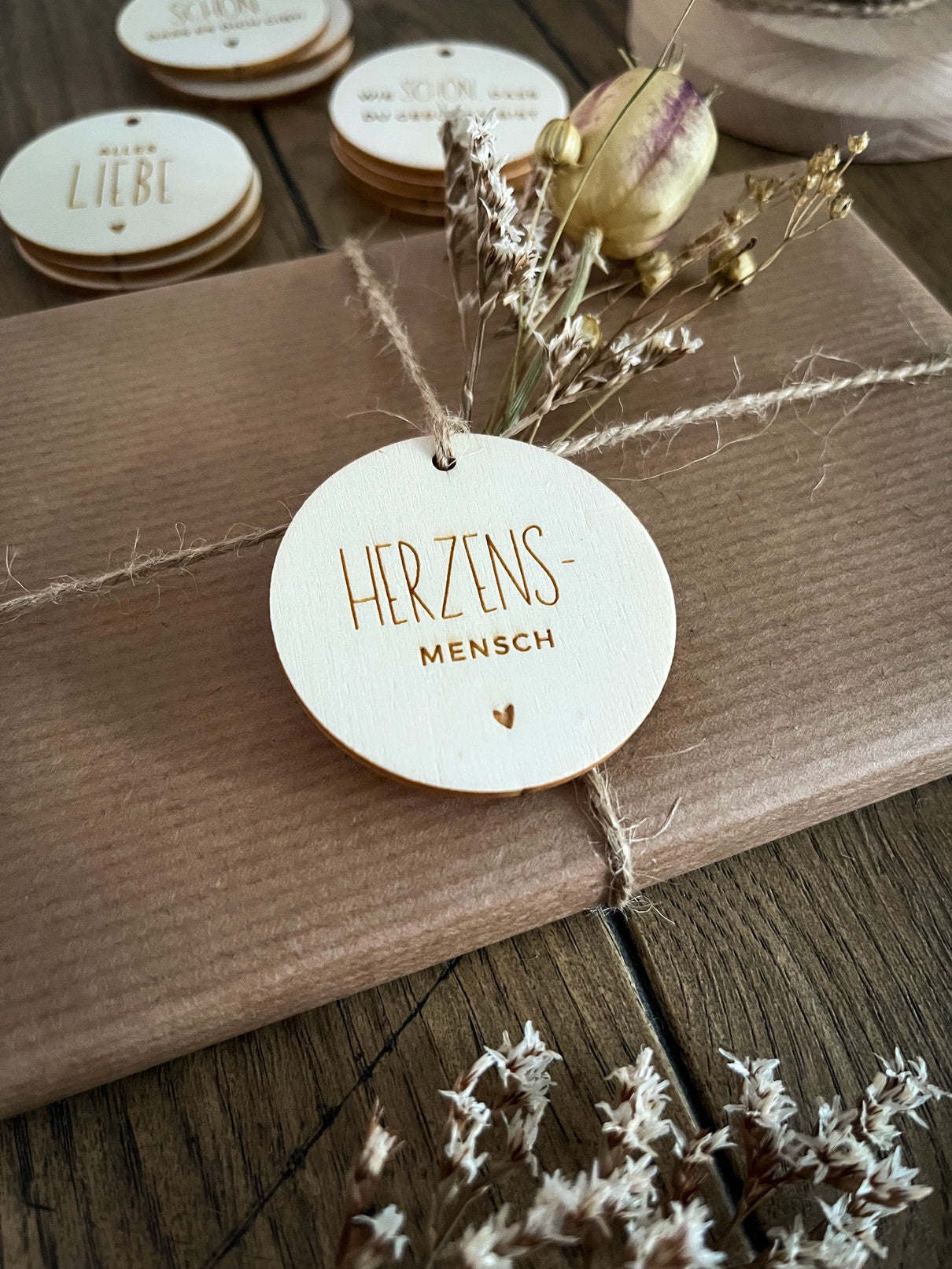 Gravierte Geschenkanhänger mit verschiedenen Motiven | 5er-Set