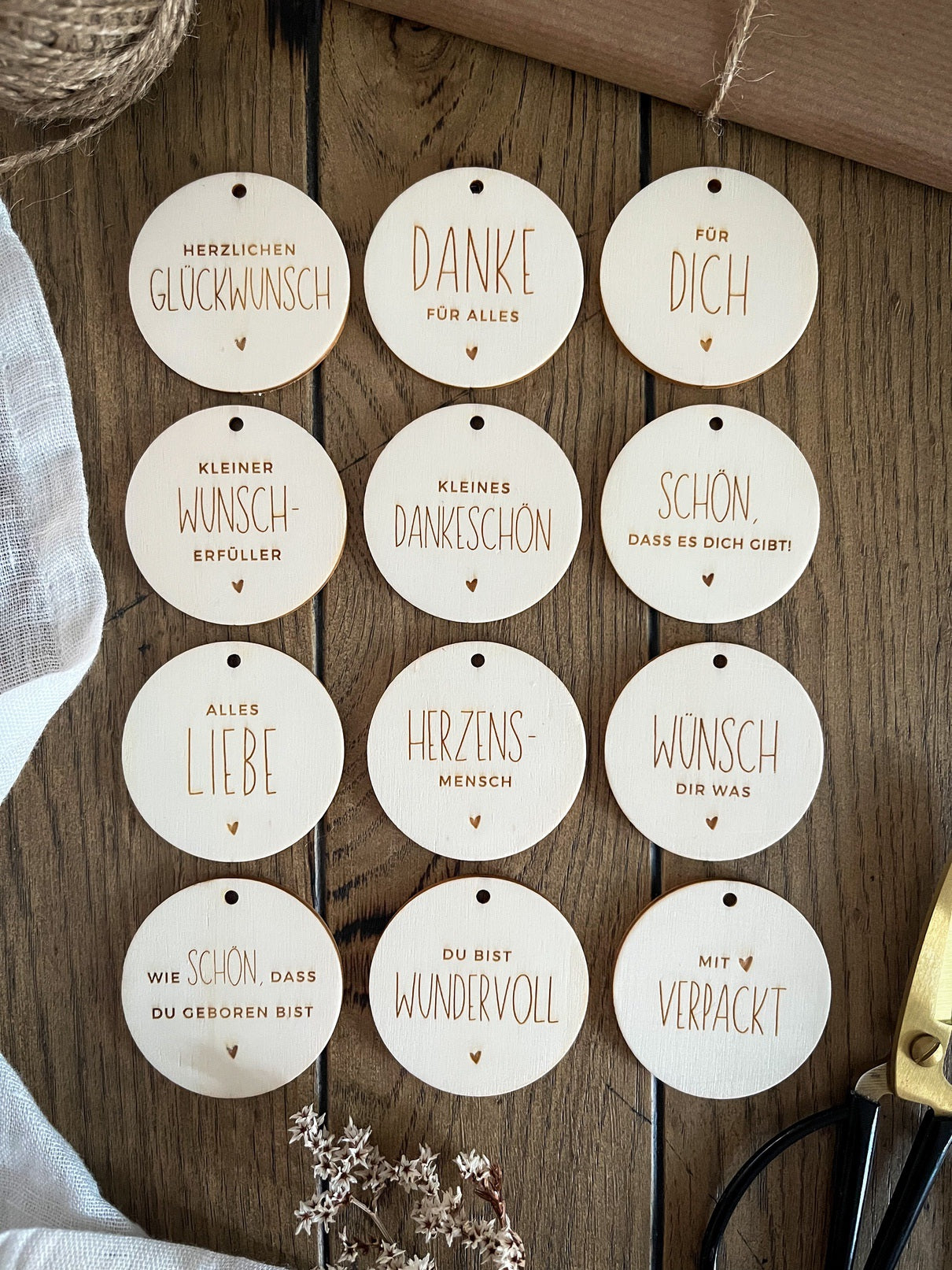 Gravierte Geschenkanhänger mit verschiedenen Motiven | 5er-Set