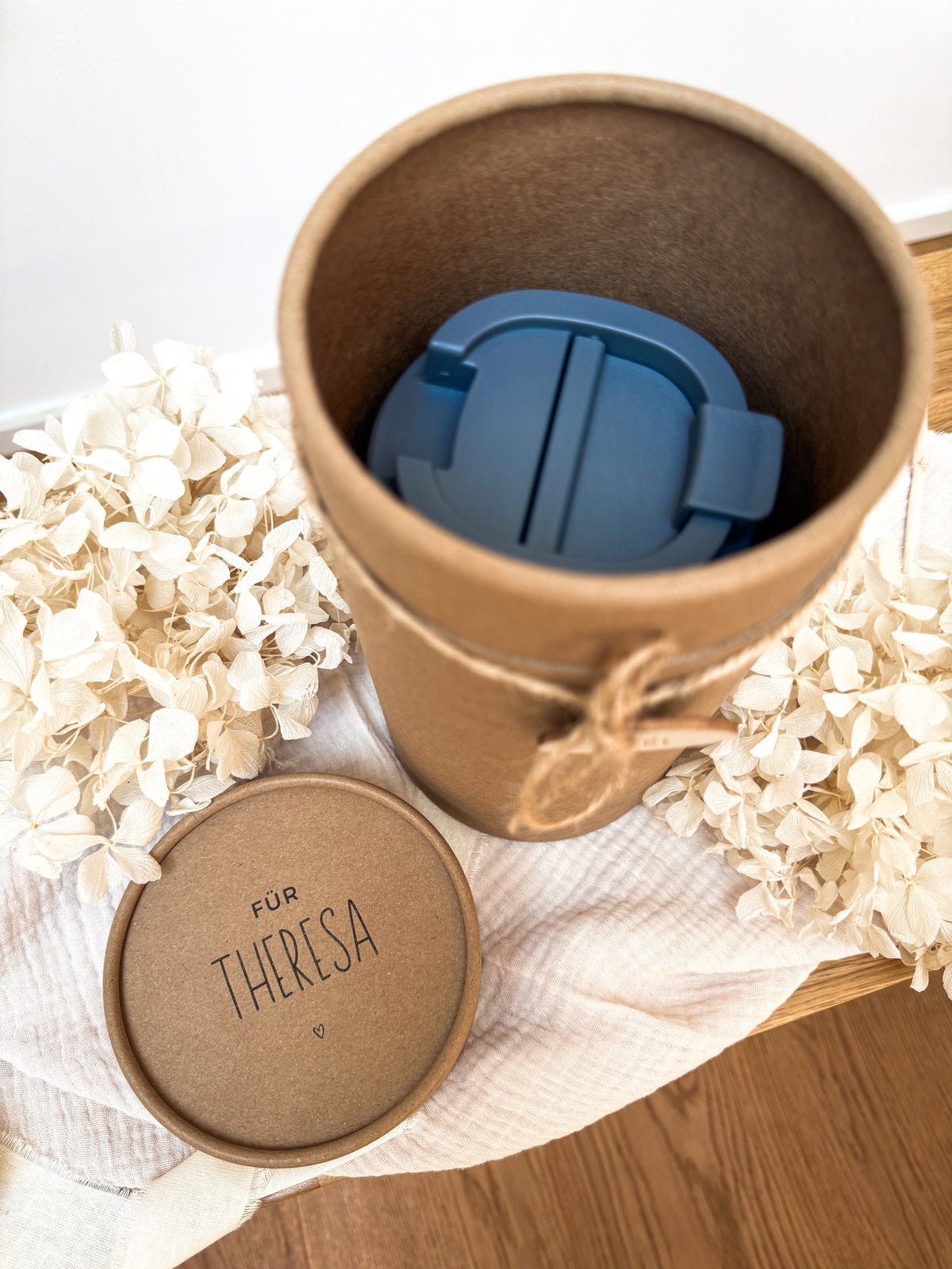 Personalisierter Thermobecher mit Namen | Geburtsblume