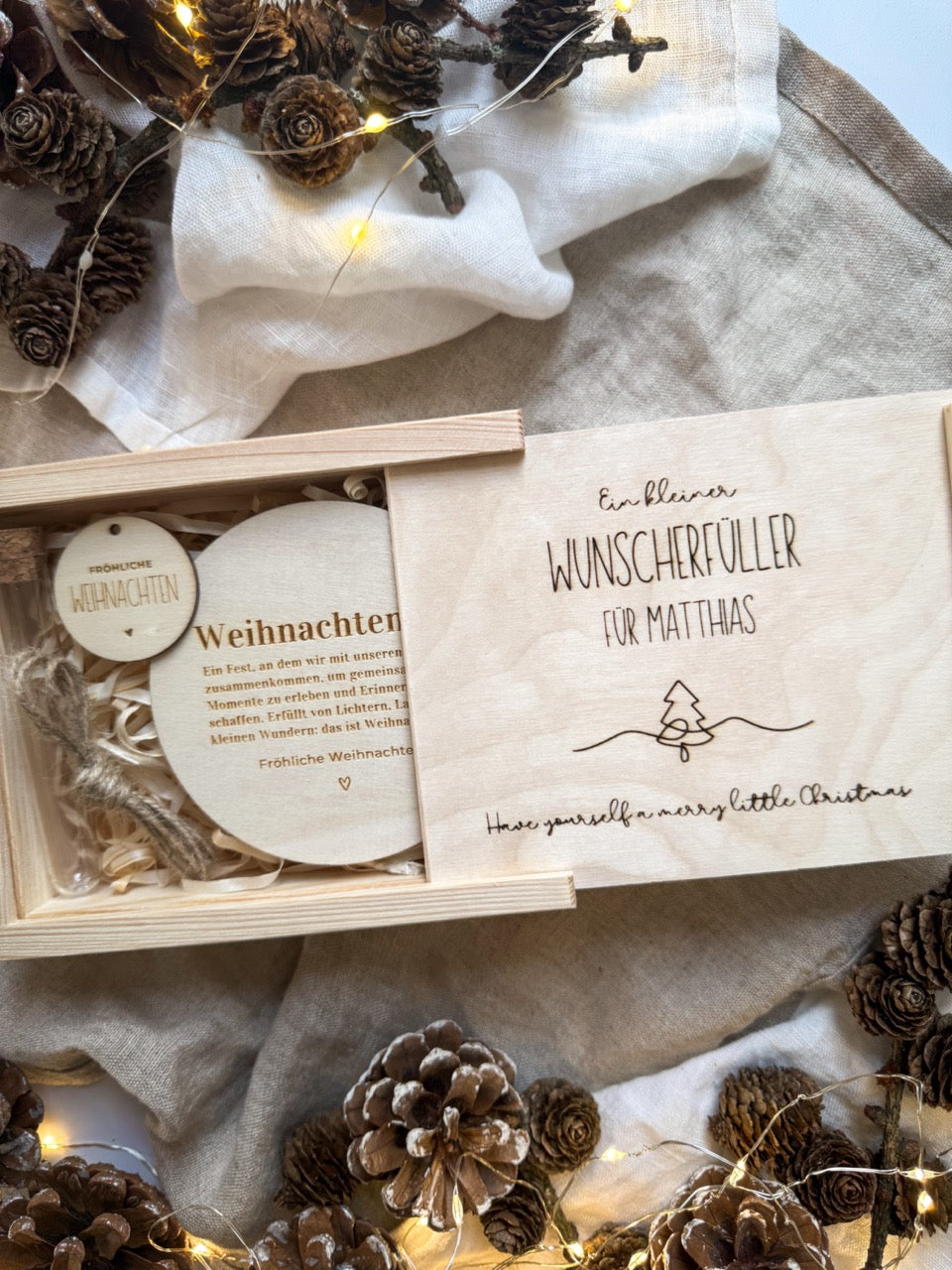 Personalisiertes Geldgeschenk zu Weihnachten aus Holz | Tannenbaum