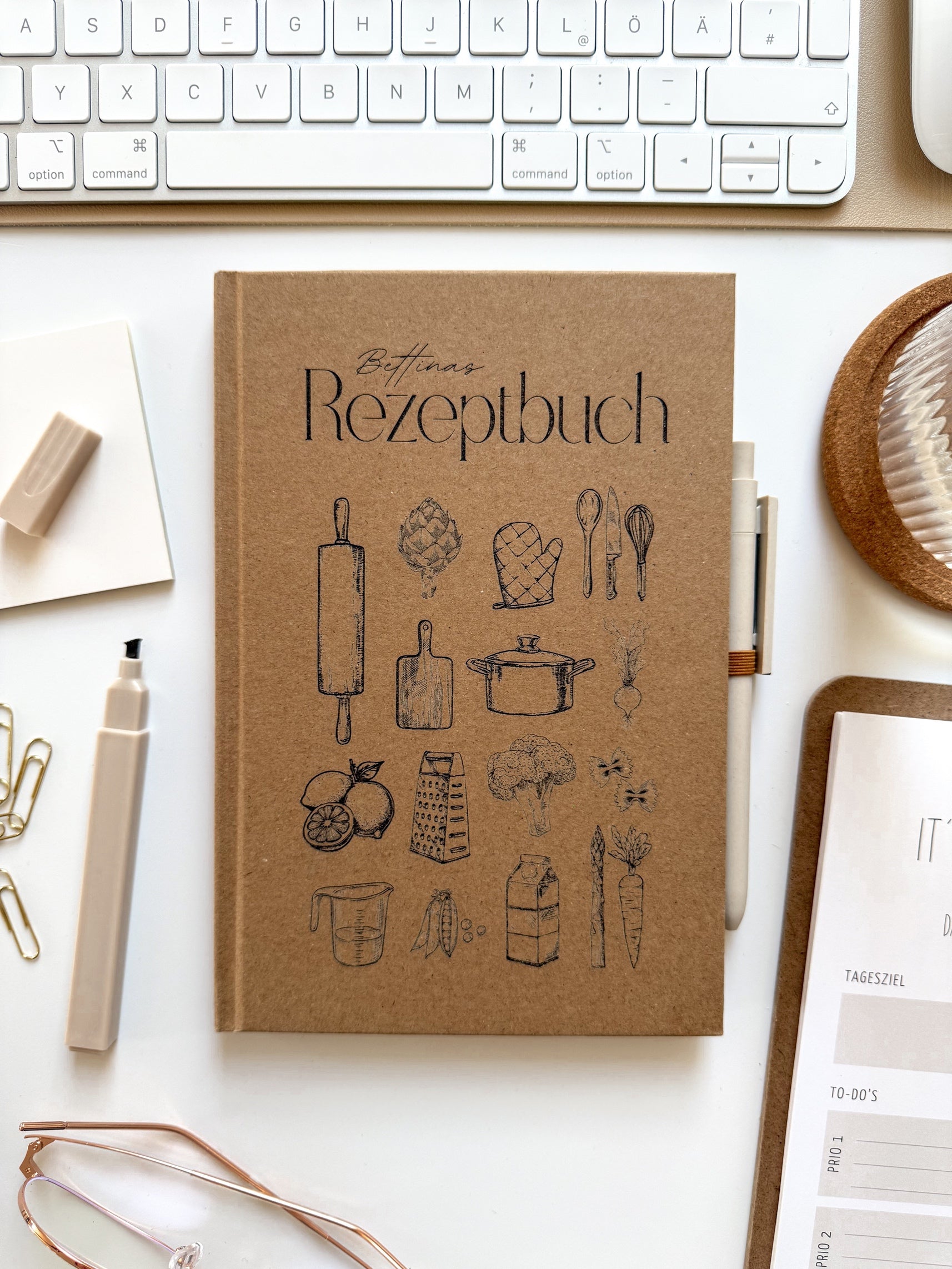 Personalisiertes Kochrezept-Notizbuch (A5) | Rezeptbuch mit Gravur & Stift
