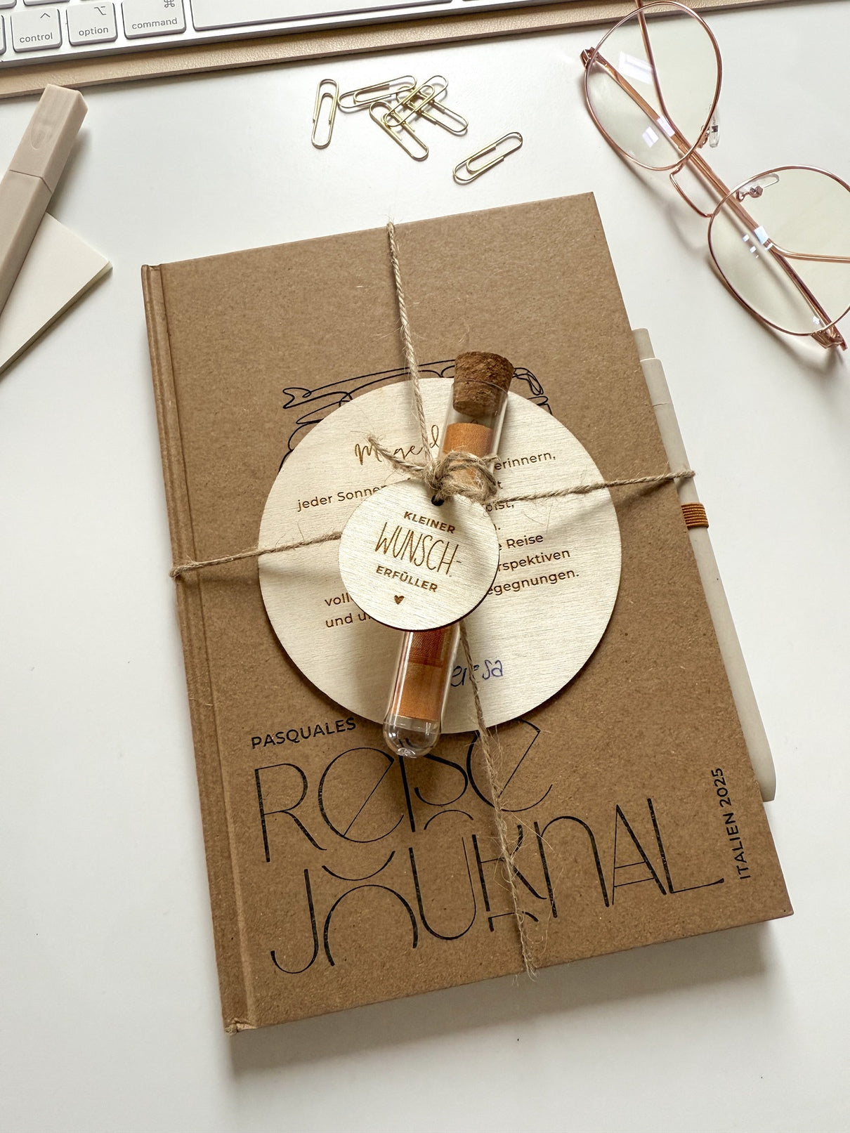 Personalisiertes Reise-Notizbuch mit Van-Motiv | Notizbuch (A5) mit Gravur und Stift