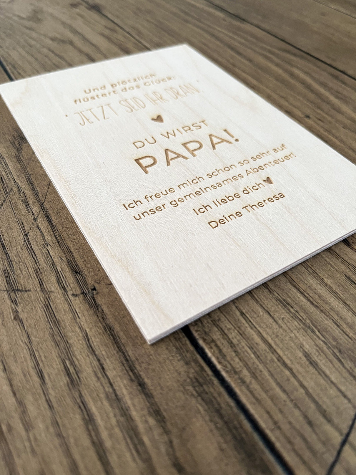 Geschenkschachtel mit Holzkarte zur Schwangerschaftsverkündung | Minimalistisch