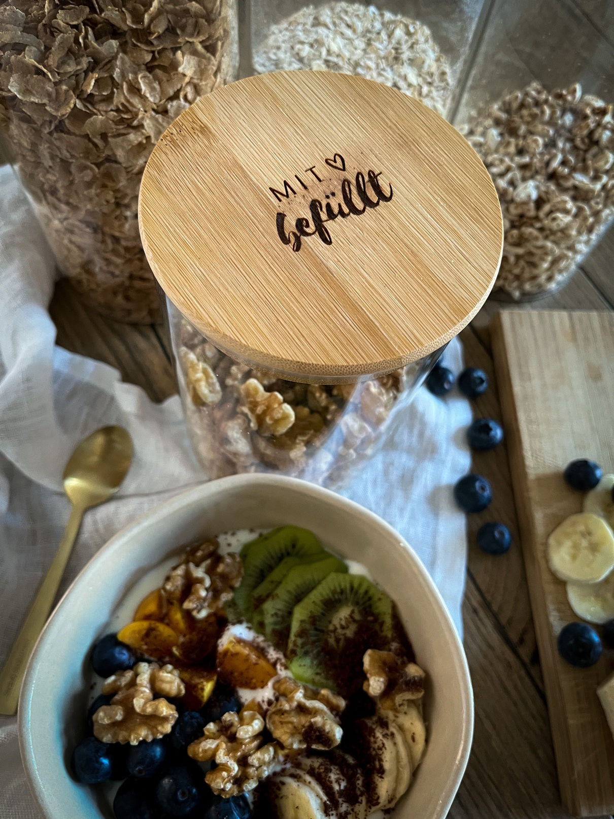 Vorratsglas mit Holzdeckel graviert | Mit Liebe befüllt