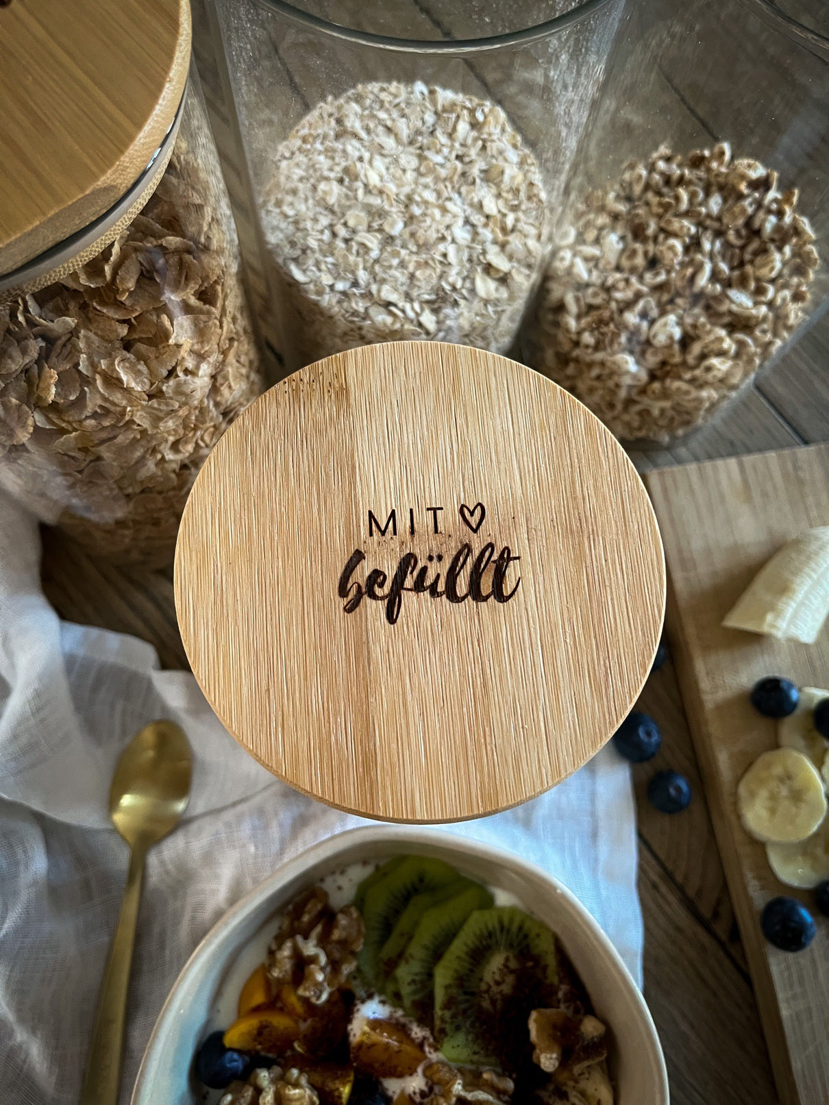 Vorratsglas mit Holzdeckel graviert | Mit Liebe befüllt
