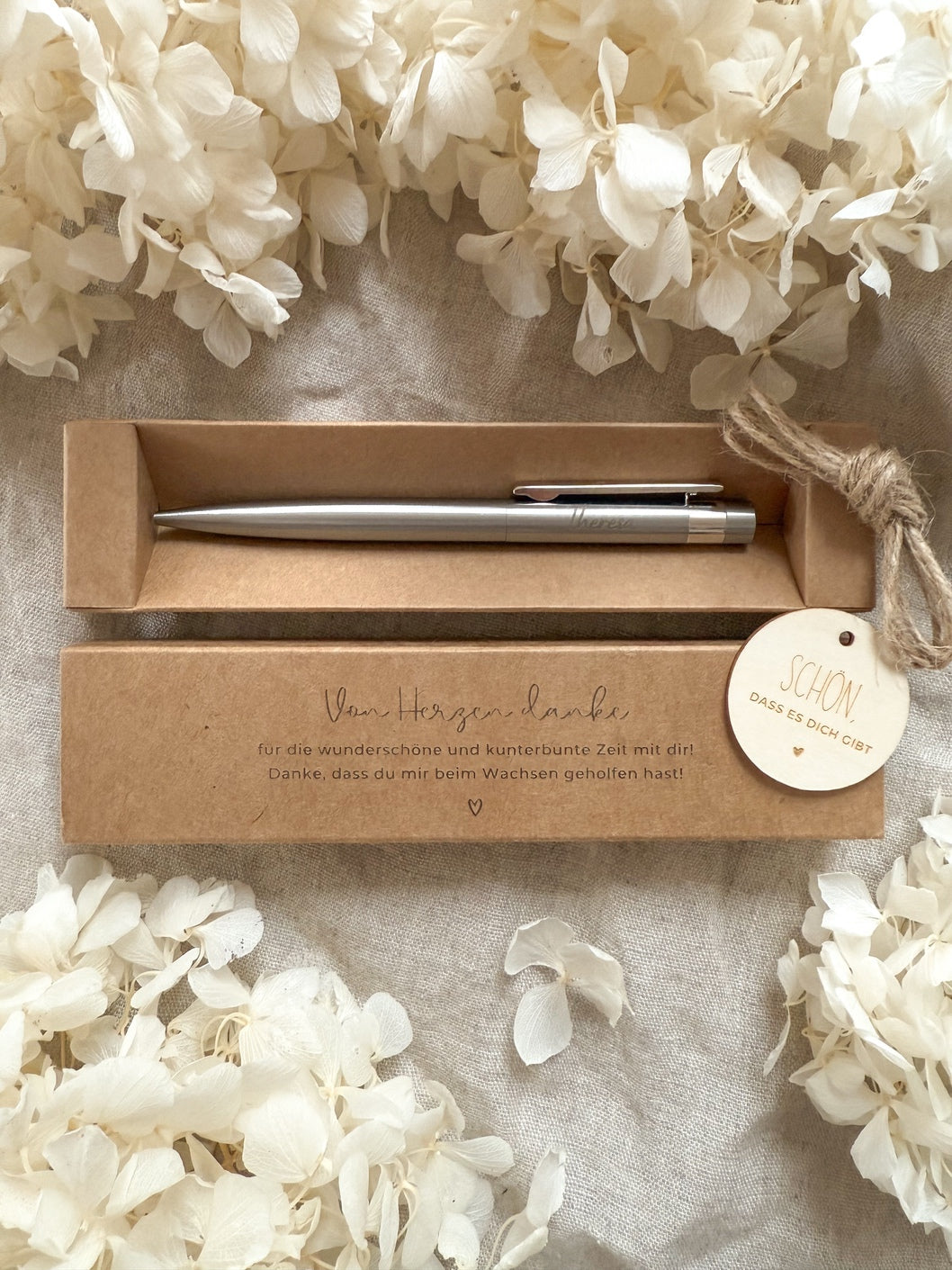 Personalisierter Kugelschreiber aus Edelstahl für Erzieherin oder Tagesmutter mit Gravur & Geschenkbox | Von Herzen