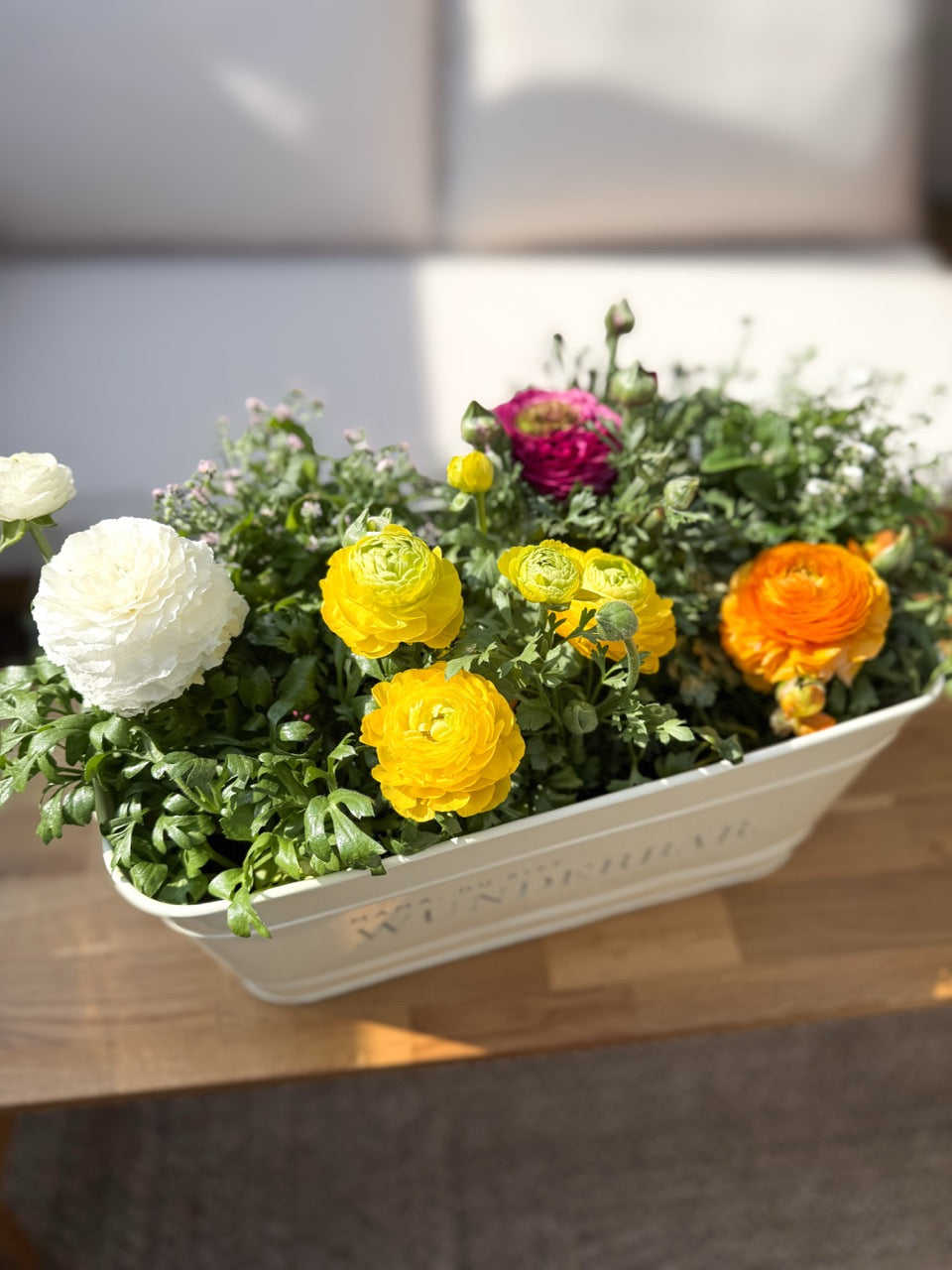 Personalisierter Metall-Blumenkasten "Blumengarten" | Gravur "Love Grow Bloom" | Geschenk für Mama & Oma