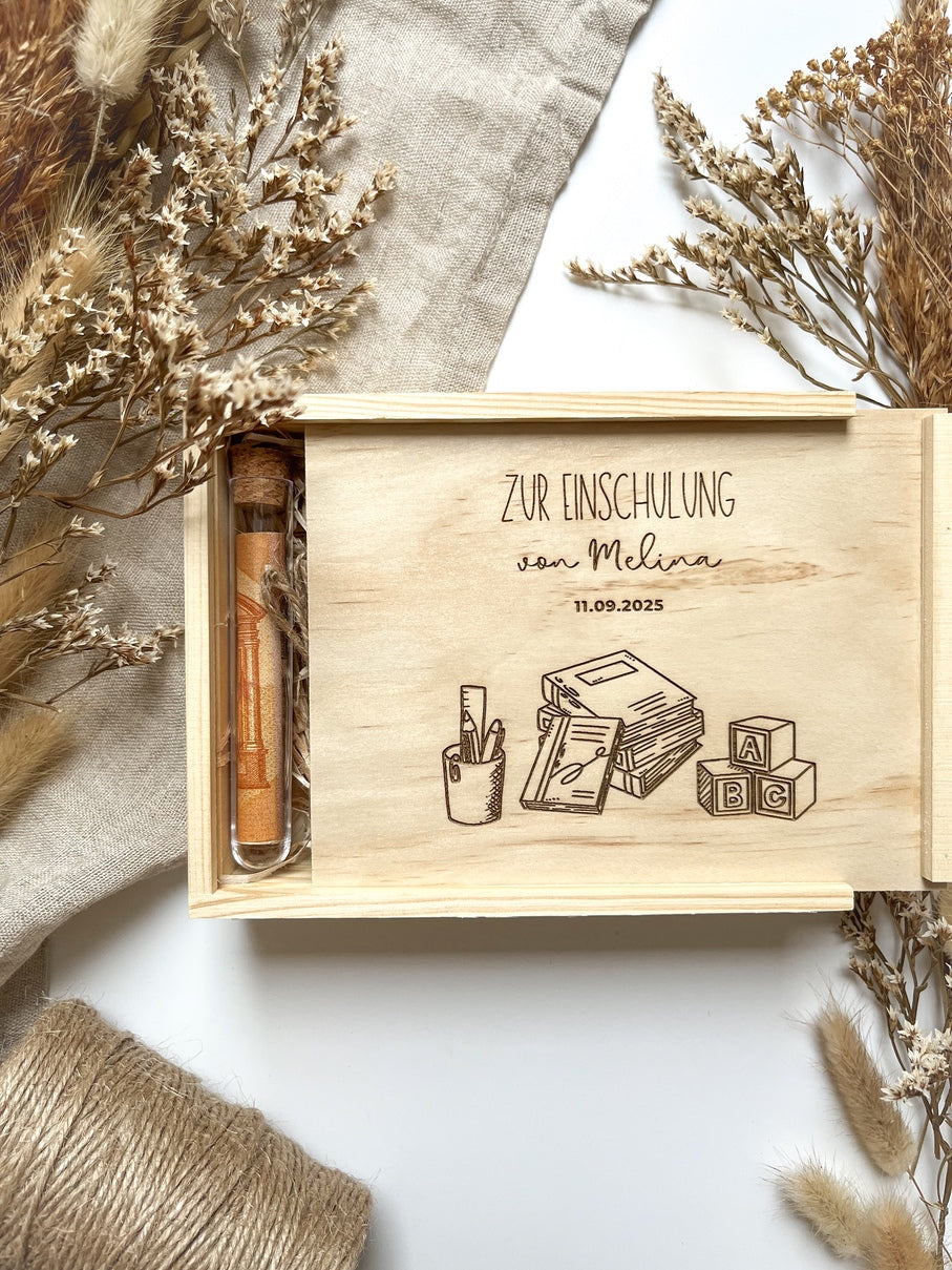 Personalisiertes Geldgeschenk aus Holz zur Einschulung | Bücher