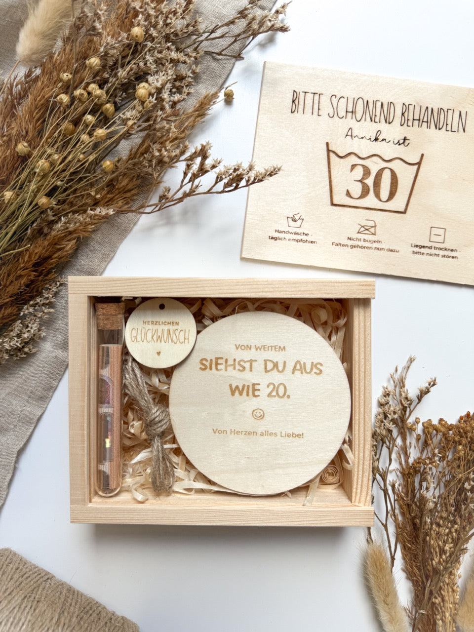 Personalisiertes Geldgeschenk mit Namen zum 30. Geburtstag aus Holz