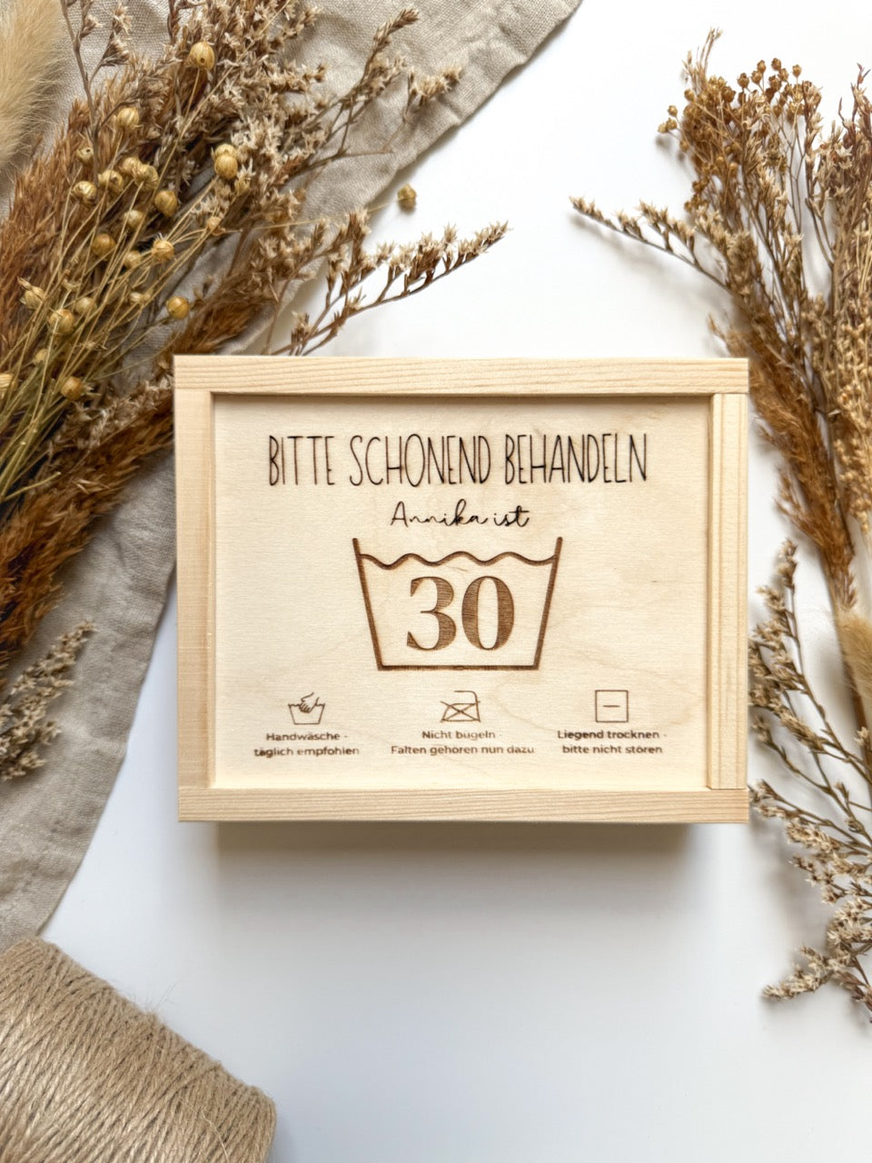 Personalisiertes Geldgeschenk mit Namen zum 30. Geburtstag aus Holz