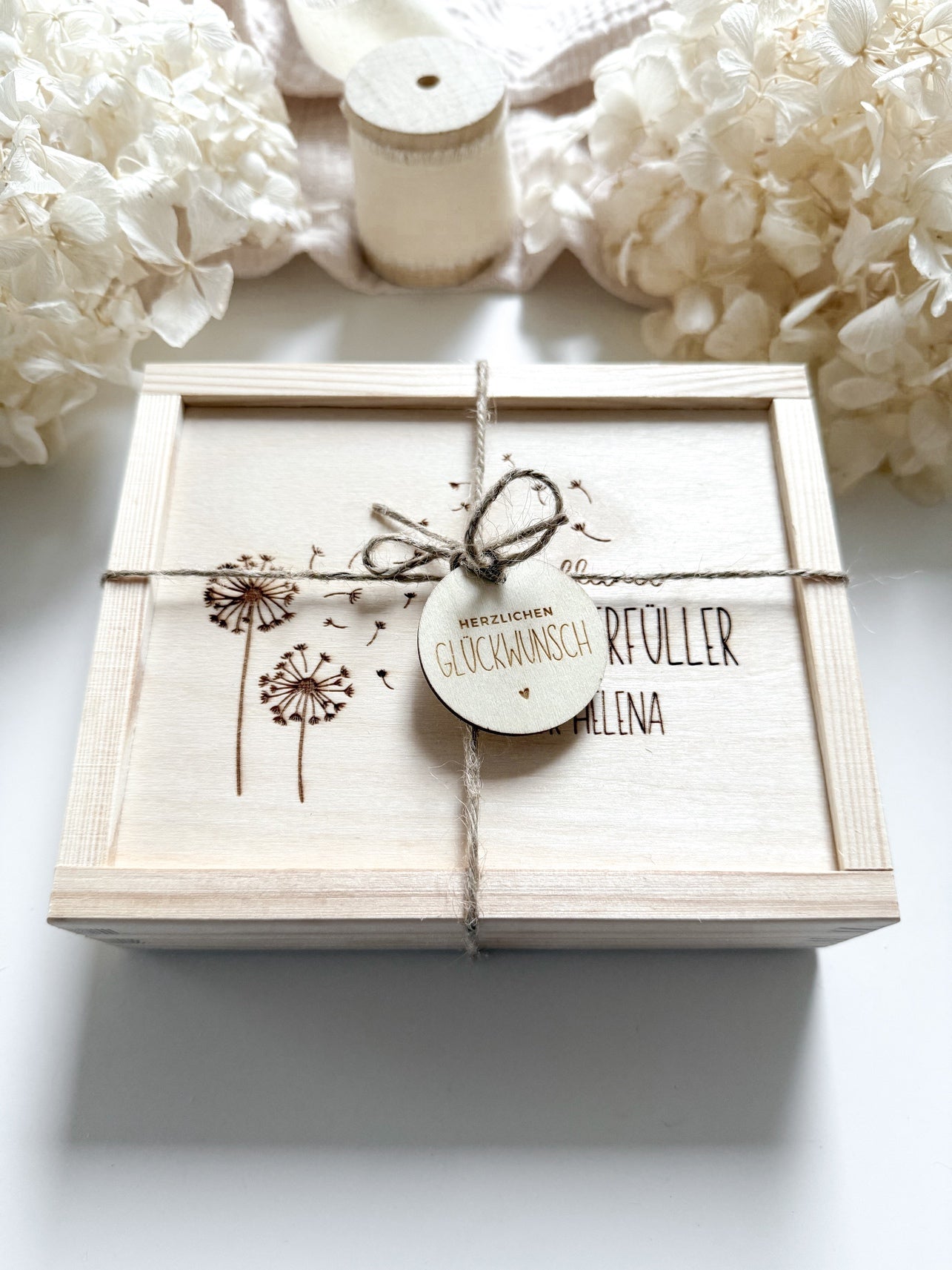 Personalisiertes Geldgeschenk zum Geburtstag aus Holz | Pusteblume