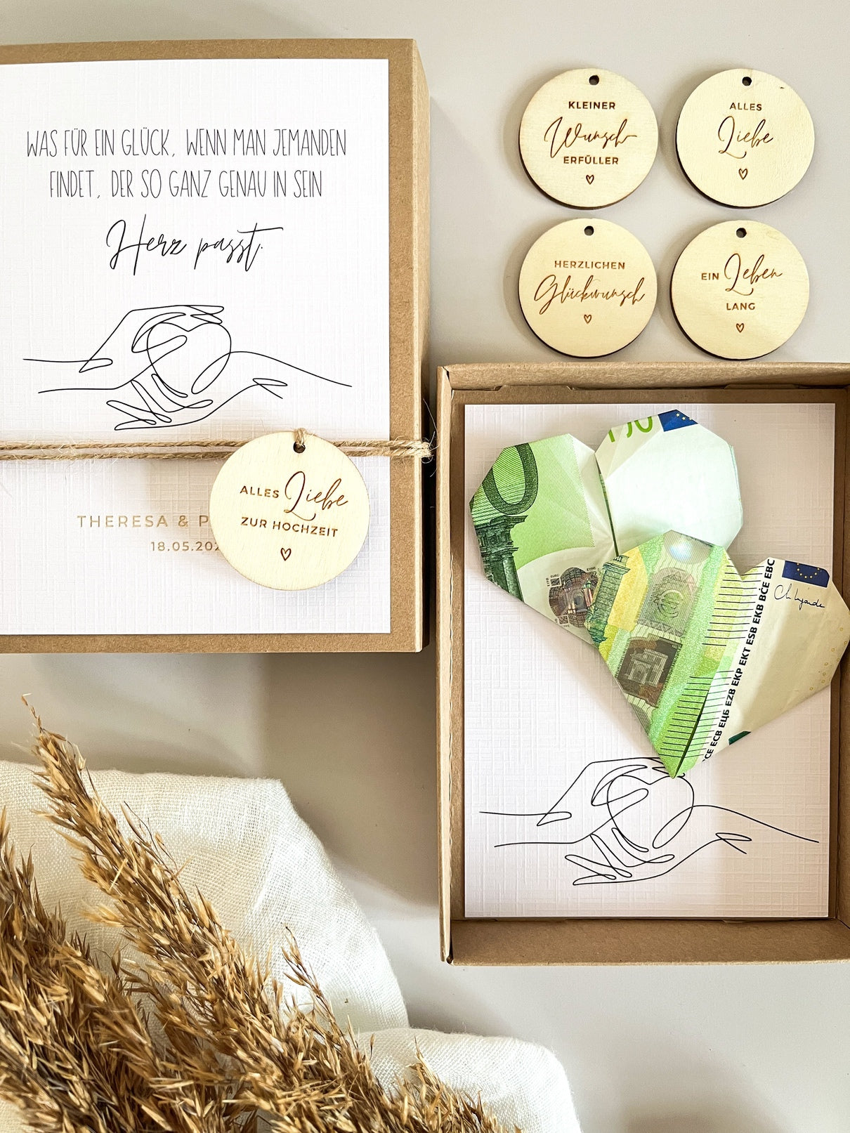 Personalisiertes Geldgeschenk zur Hochzeit | Minimalistisch | Hände mit Herz