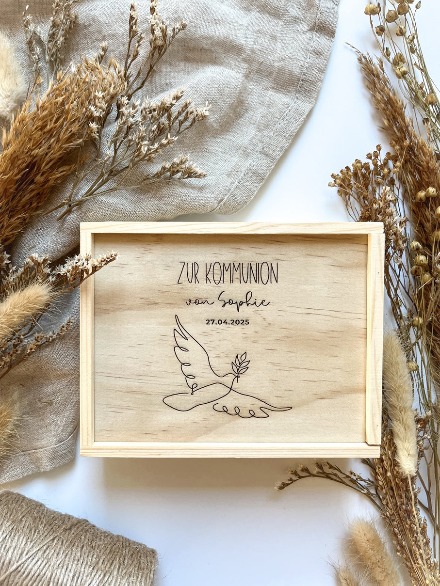 Personalisiertes Geldgeschenk aus Holz zur Kommunion | Taube