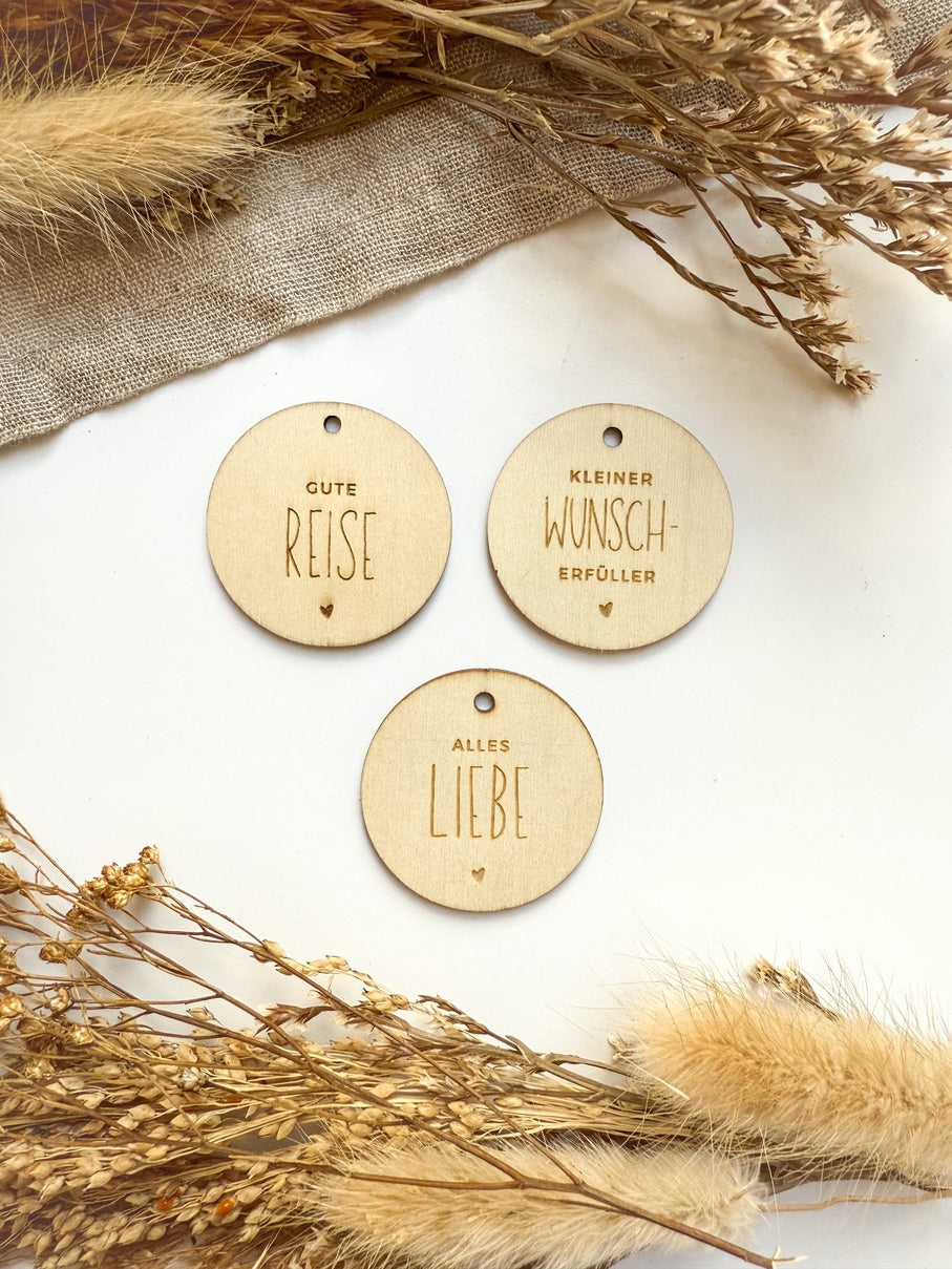 Geldgeschenk Weltreise personalisiert mit Namen aus Holz