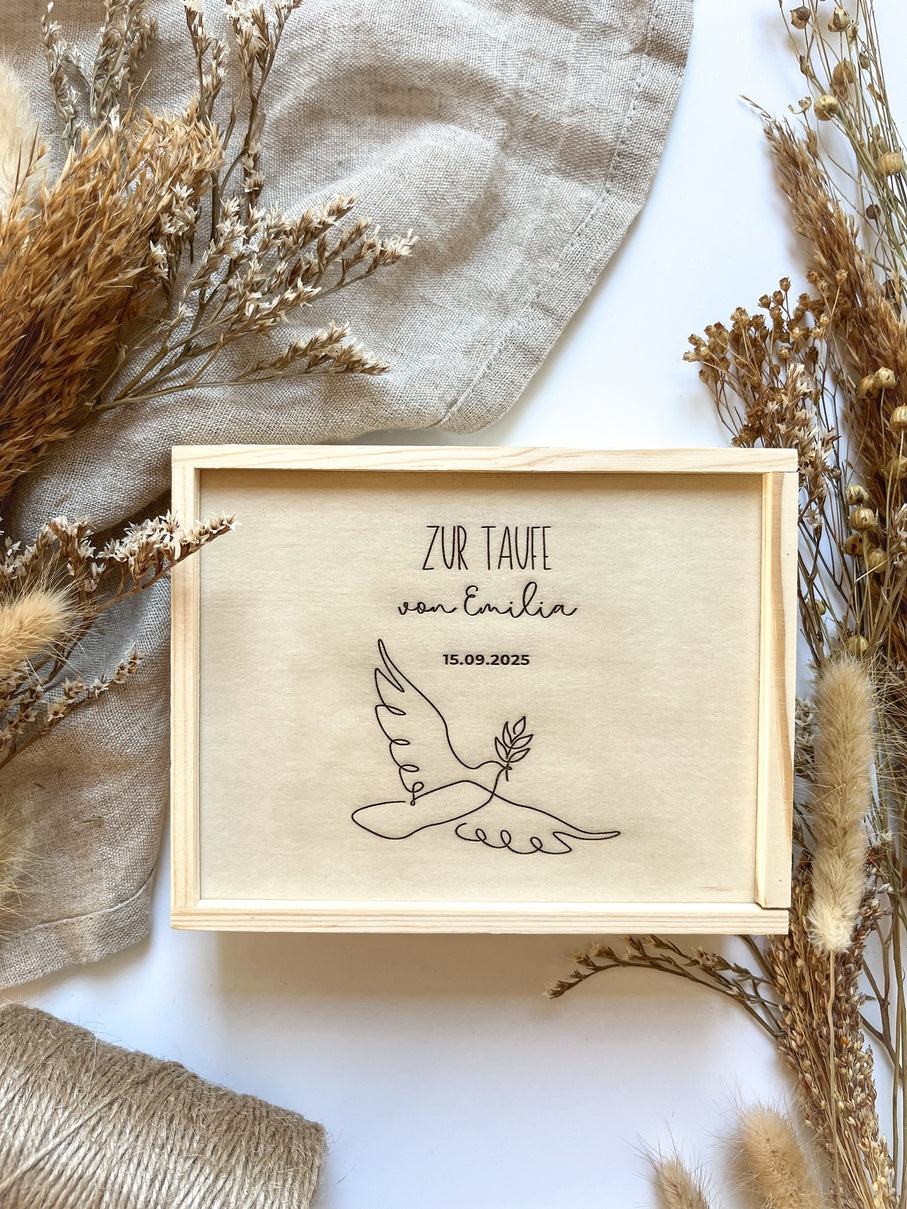 Personalisiertes Geldgeschenk aus Holz zur Taufe | Taube