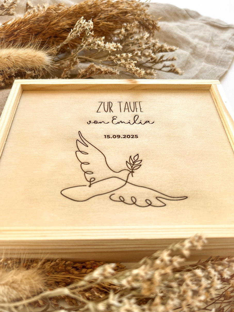 Personalisiertes Geldgeschenk aus Holz zur Taufe | Taube