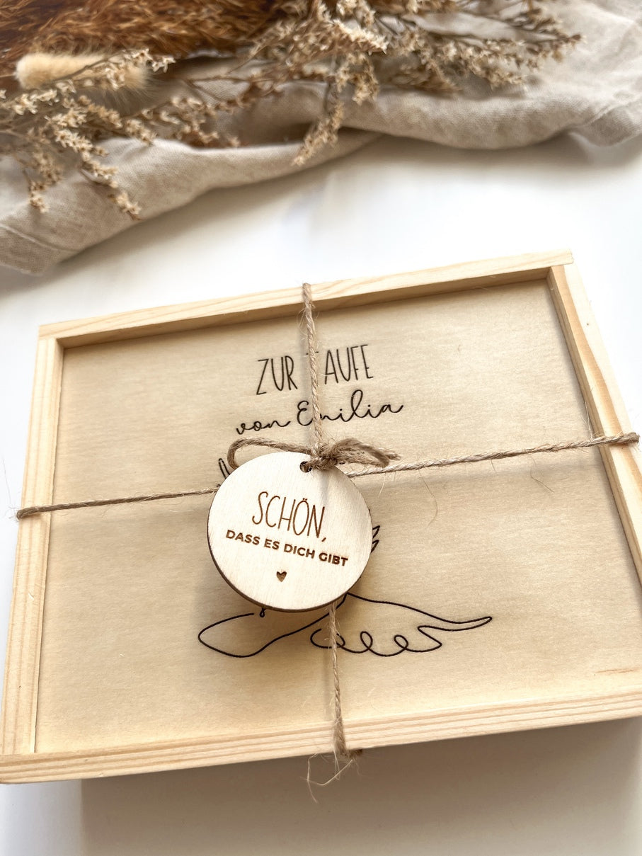 Personalisiertes Geldgeschenk aus Holz zur Taufe | Taube