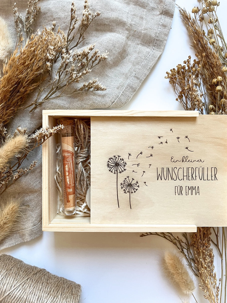 Personalisiertes Geldgeschenk mit Namen zum Geburtstag aus Holz | Pusteblume