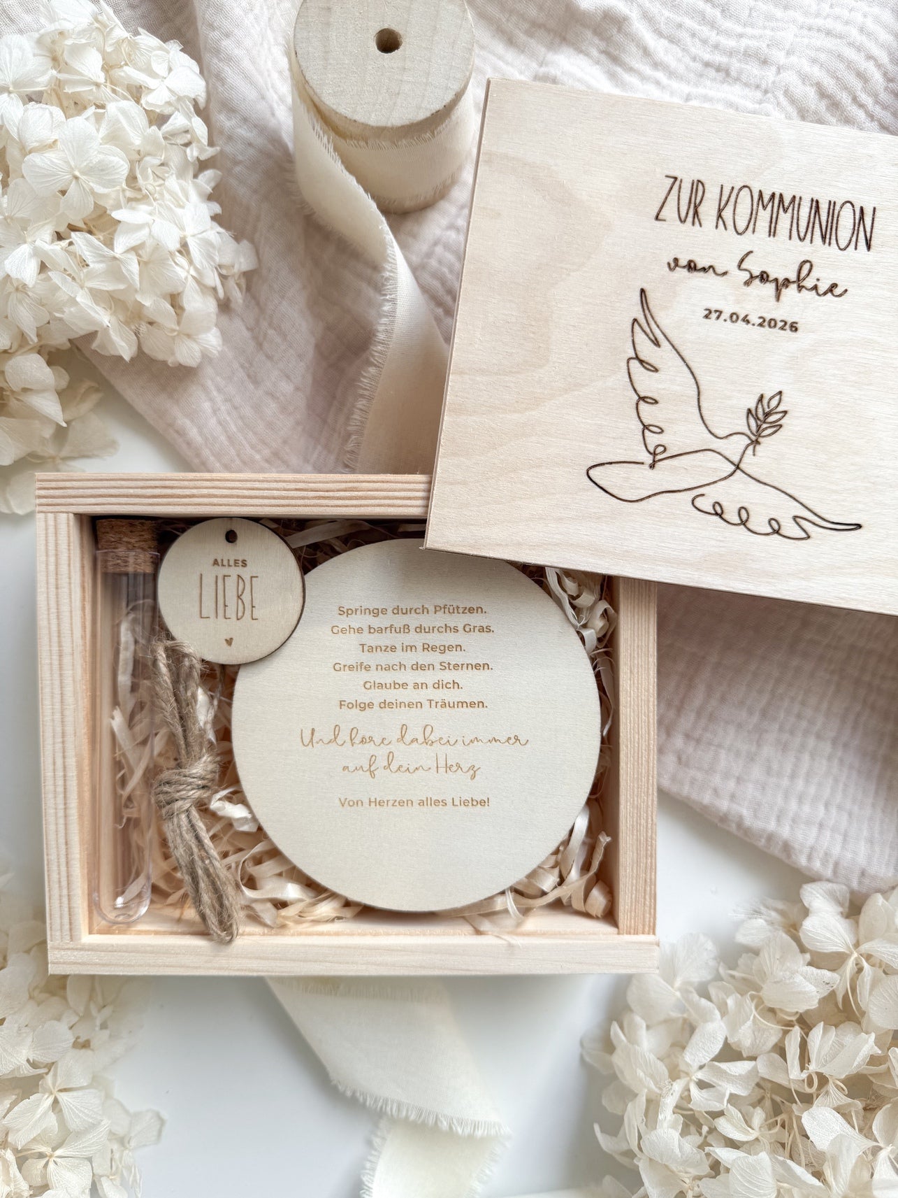 Personalisiertes Geldgeschenk aus Holz zur Kommunion | Taube