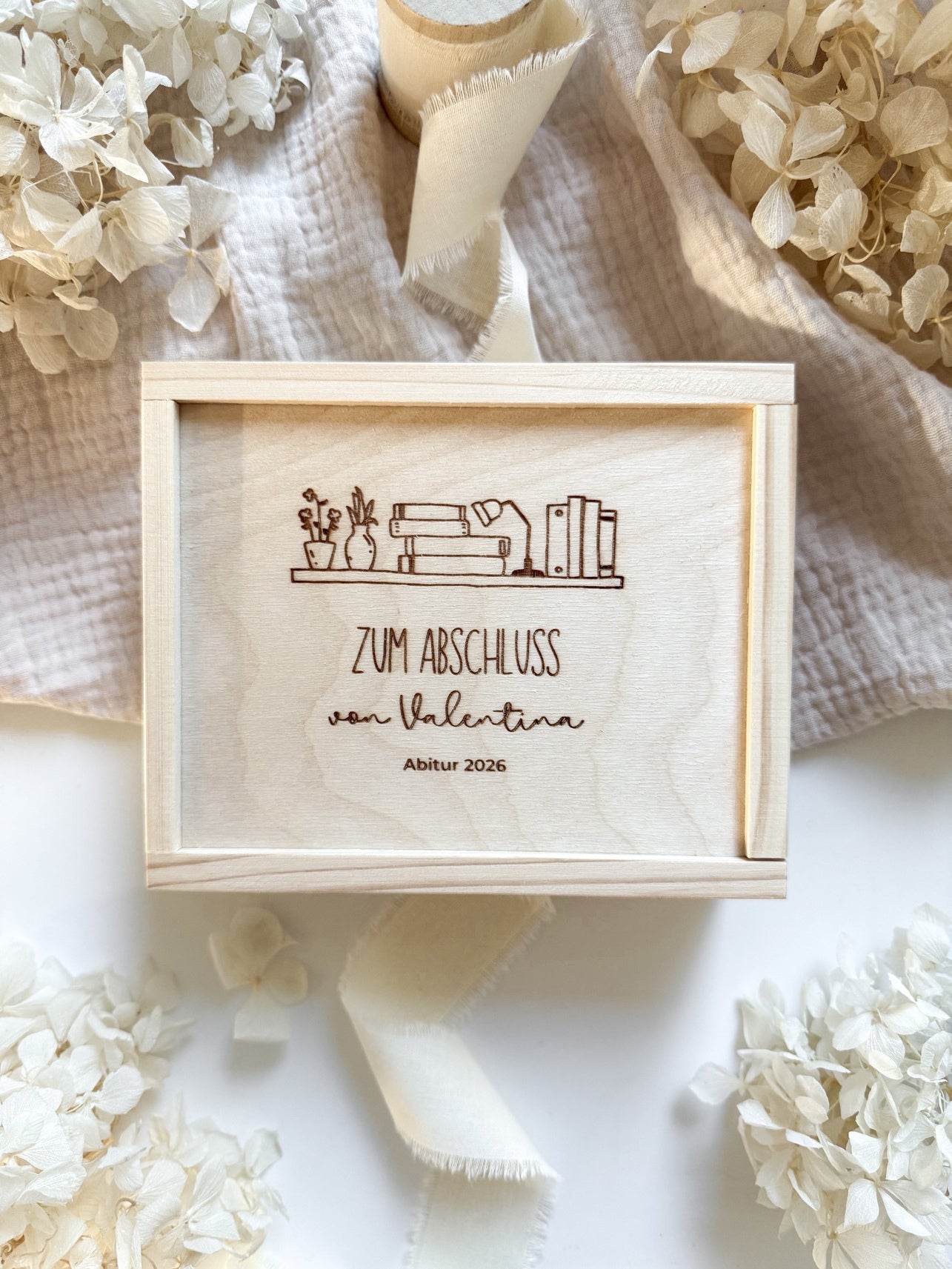 Personalisiertes Geldgeschenk zum Schulabschluss aus Holz