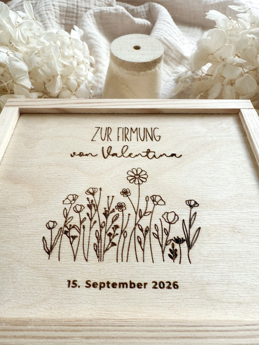 Personalisiertes Geldgeschenk aus Holz zur Firmung | Blumenwiese