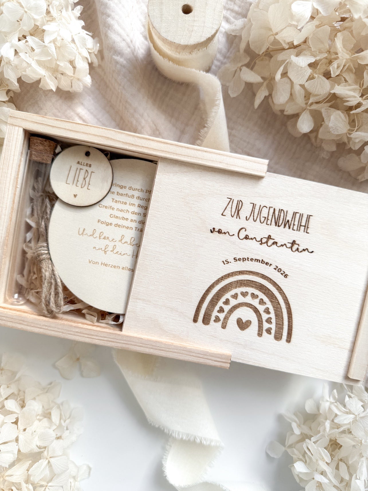 Personalisiertes Geldgeschenk aus Holz zur Jugendweihe | Regenbogen
