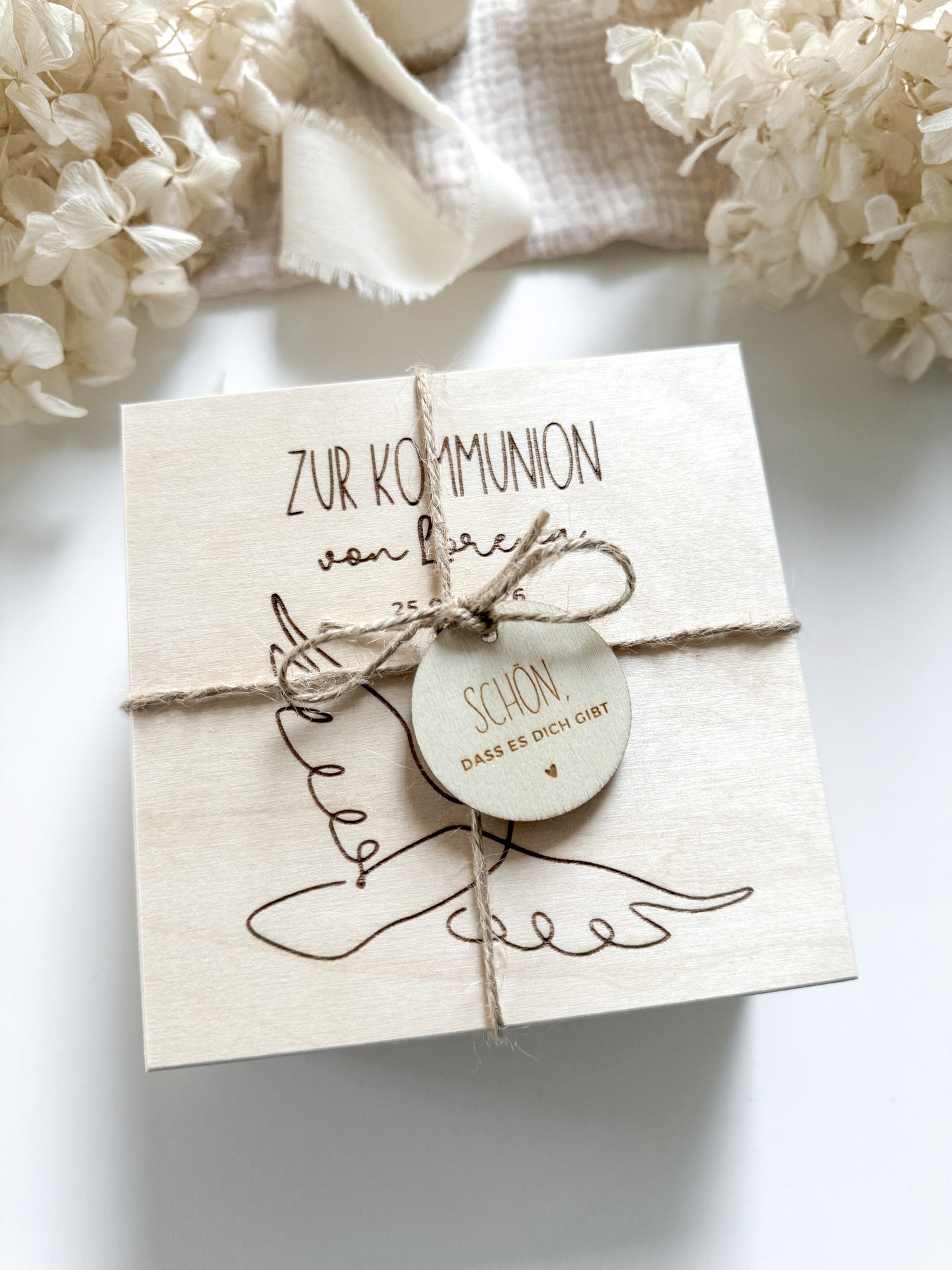 Personalisiertes Geldgeschenk aus Holz zur Kommunion | Taube