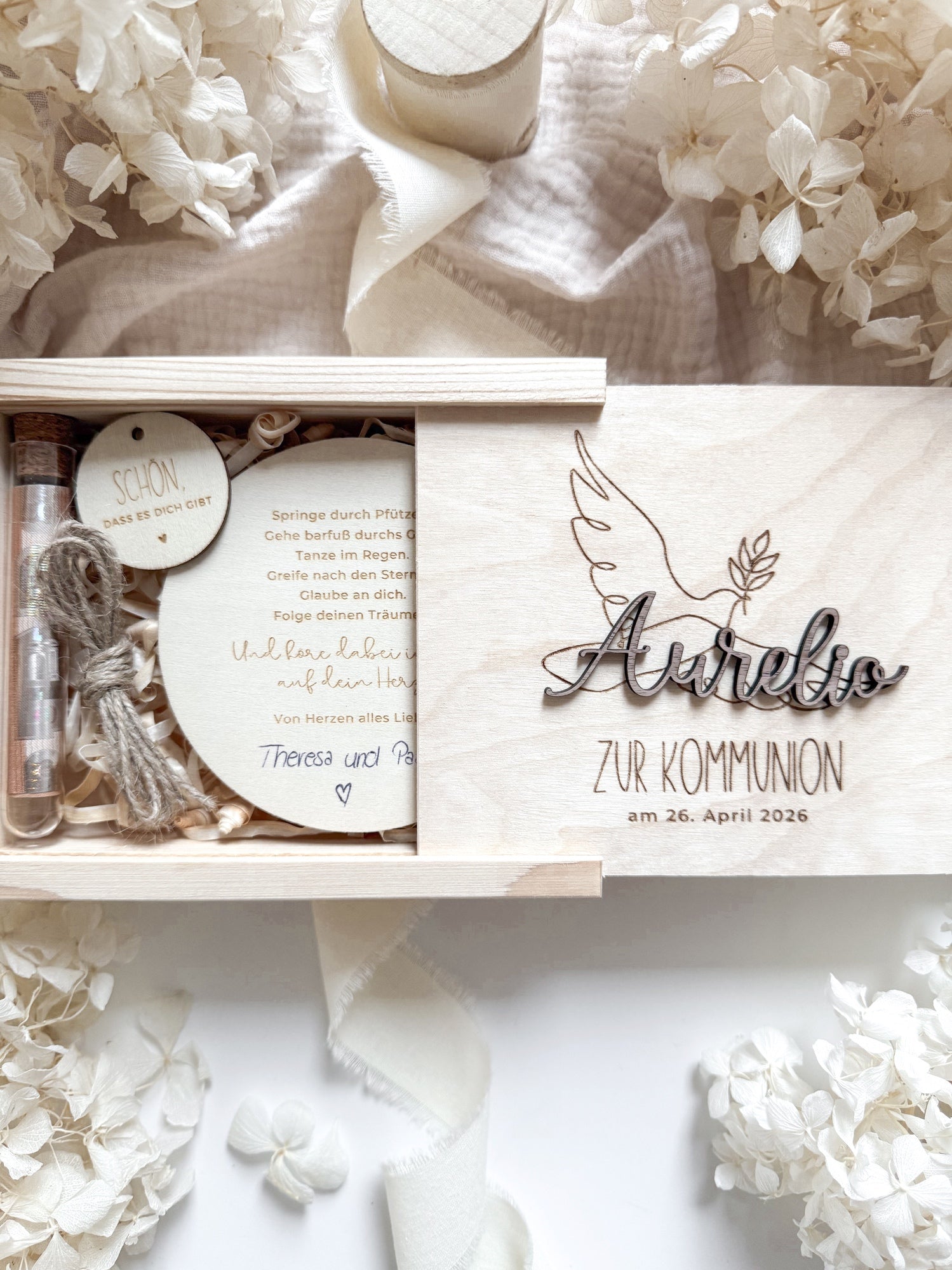 Personalisiertes Geldgeschenk aus Holz zur Kommunion | Taube mit 3D-Schriftzug
