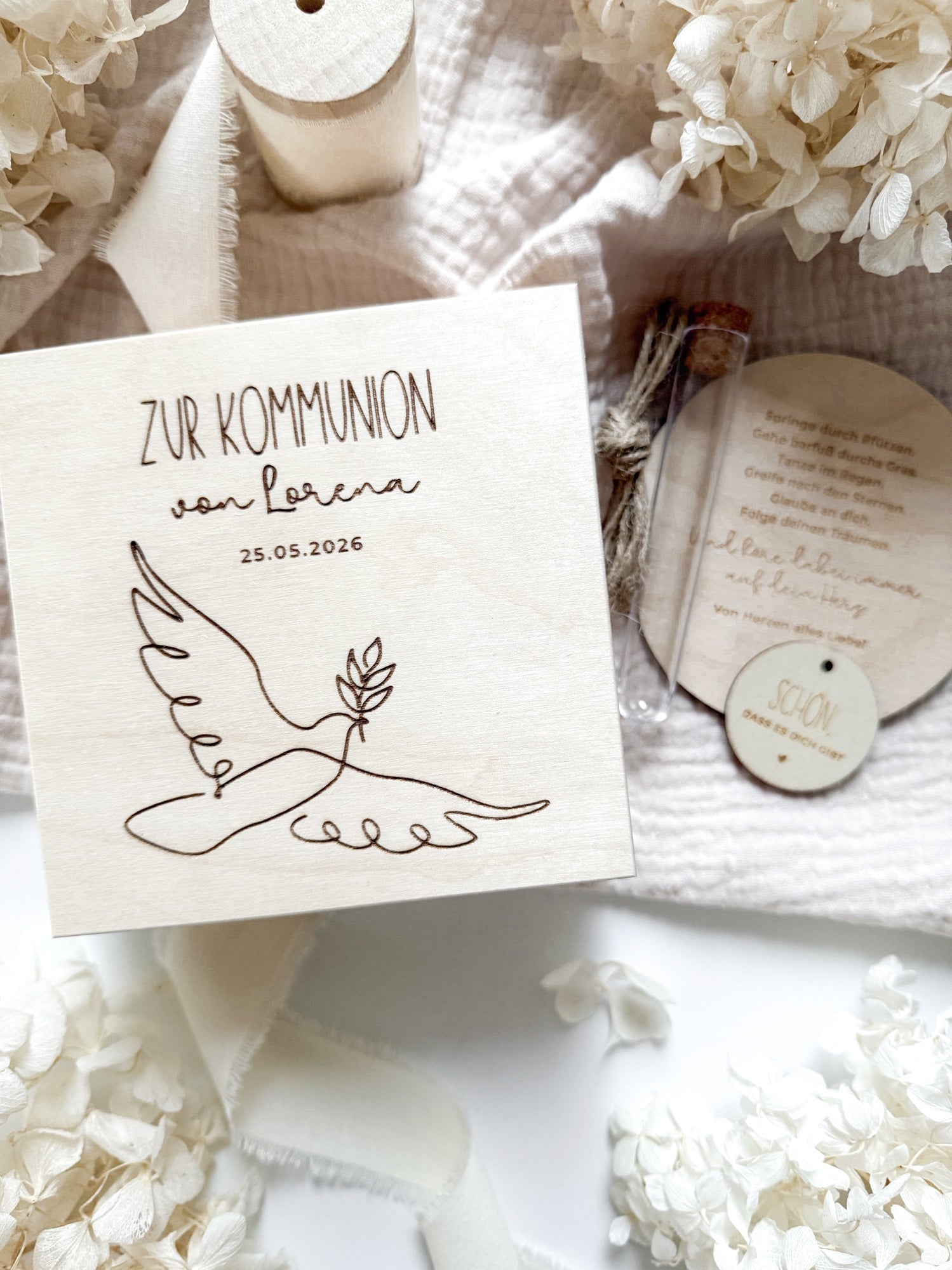 Personalisiertes Geldgeschenk aus Holz zur Kommunion | Taube