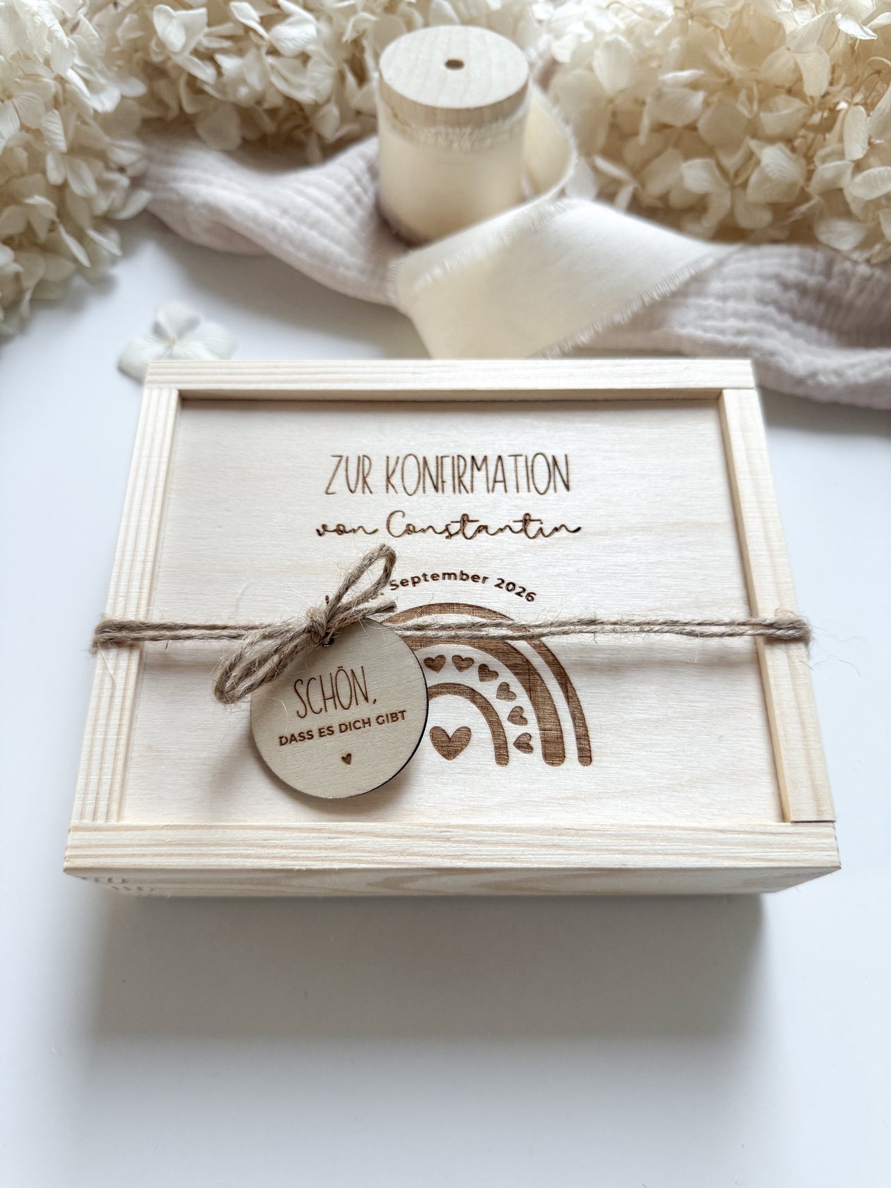 Personalisiertes Geldgeschenk aus Holz zur Konfirmation | Regenbogen