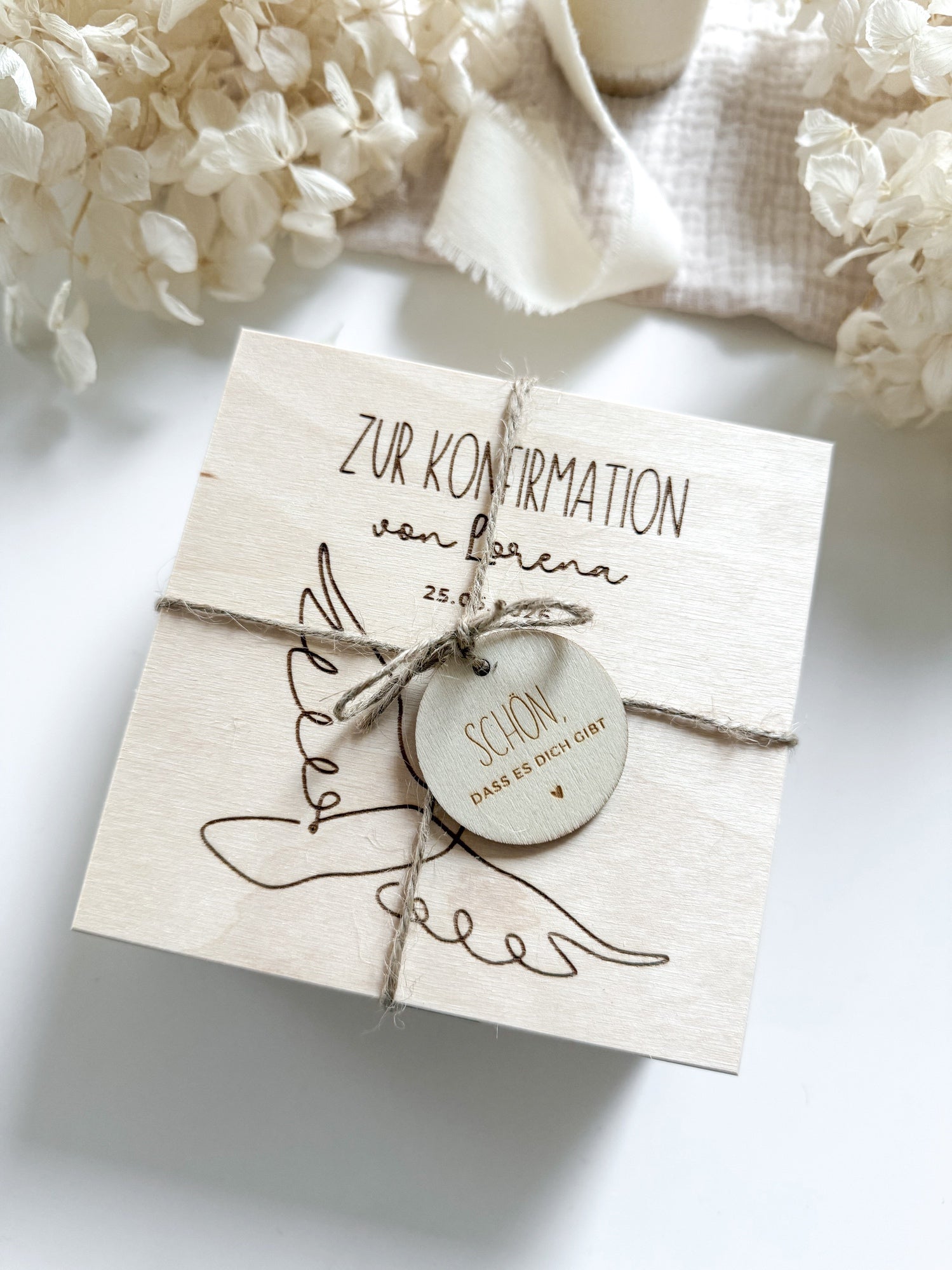 Personalisiertes Geldgeschenk aus Holz zur Konfirmation | Taube