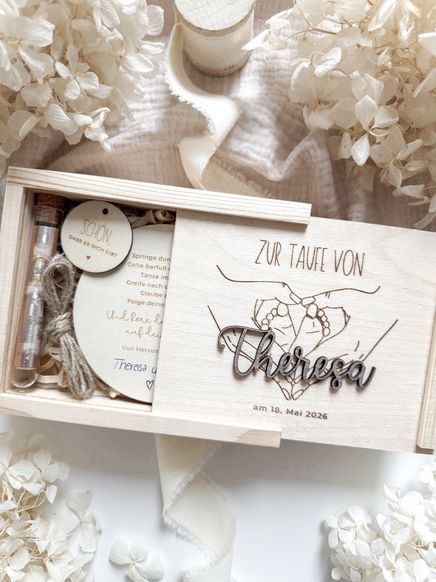 Personalisiertes Geldgeschenk aus Holz zur Taufe | mit 3D-Schriftzug