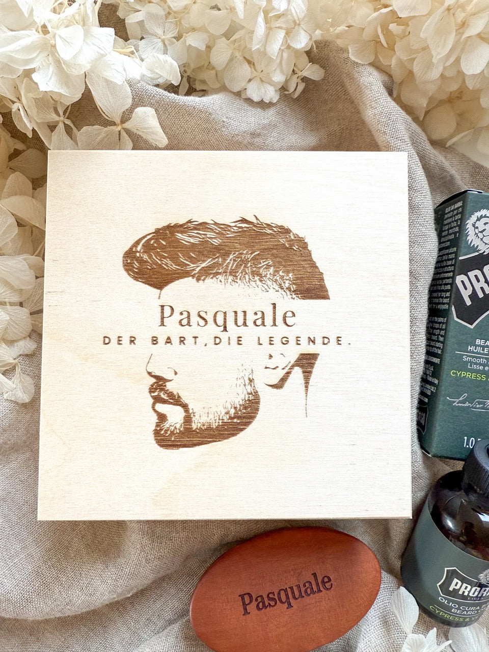 Personalisierte Bart Geschenkbox mit gravierter Bartbürste & Proraso Bartöl | Bartpflegeset